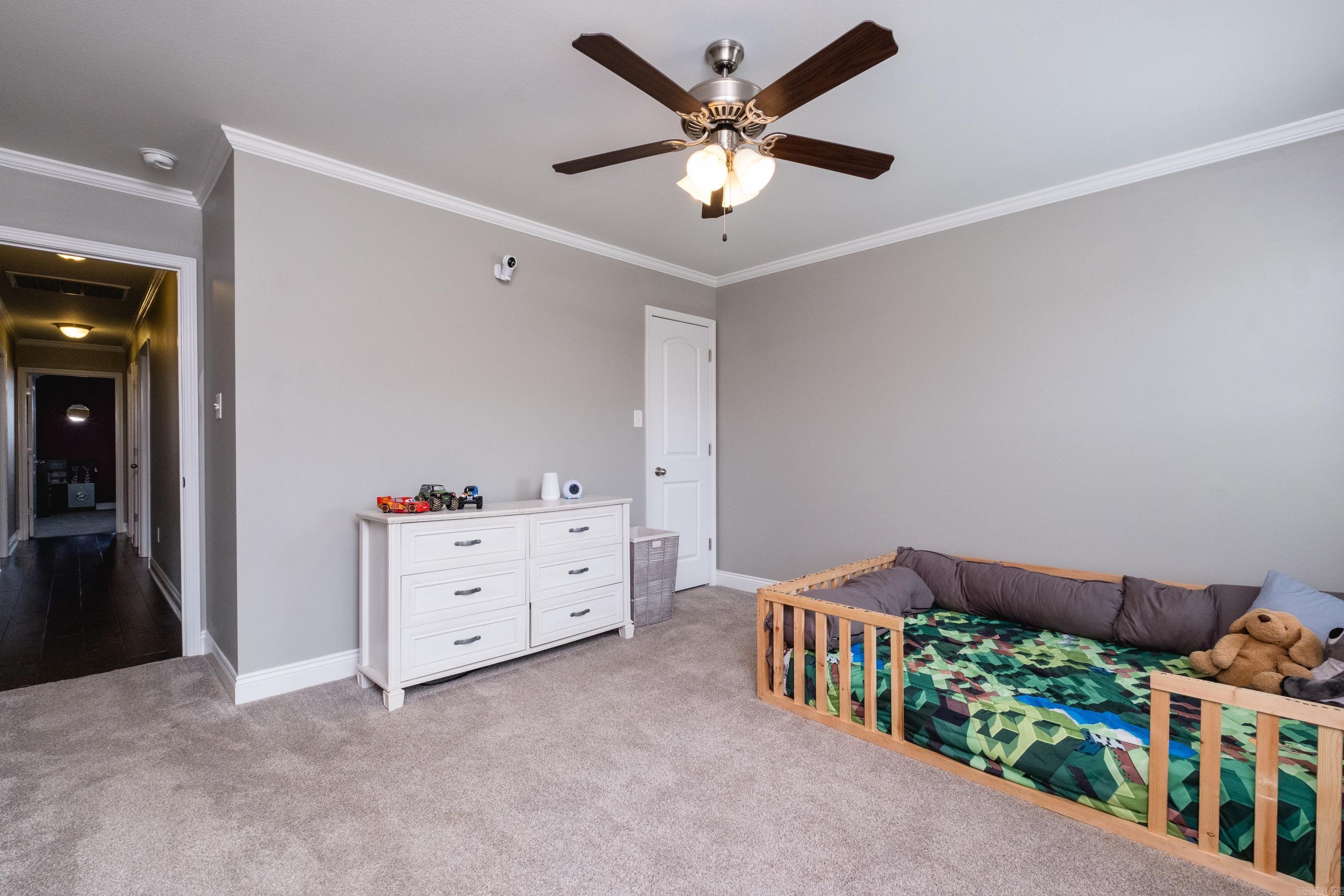 HICKORY HEIGHTS - Residential