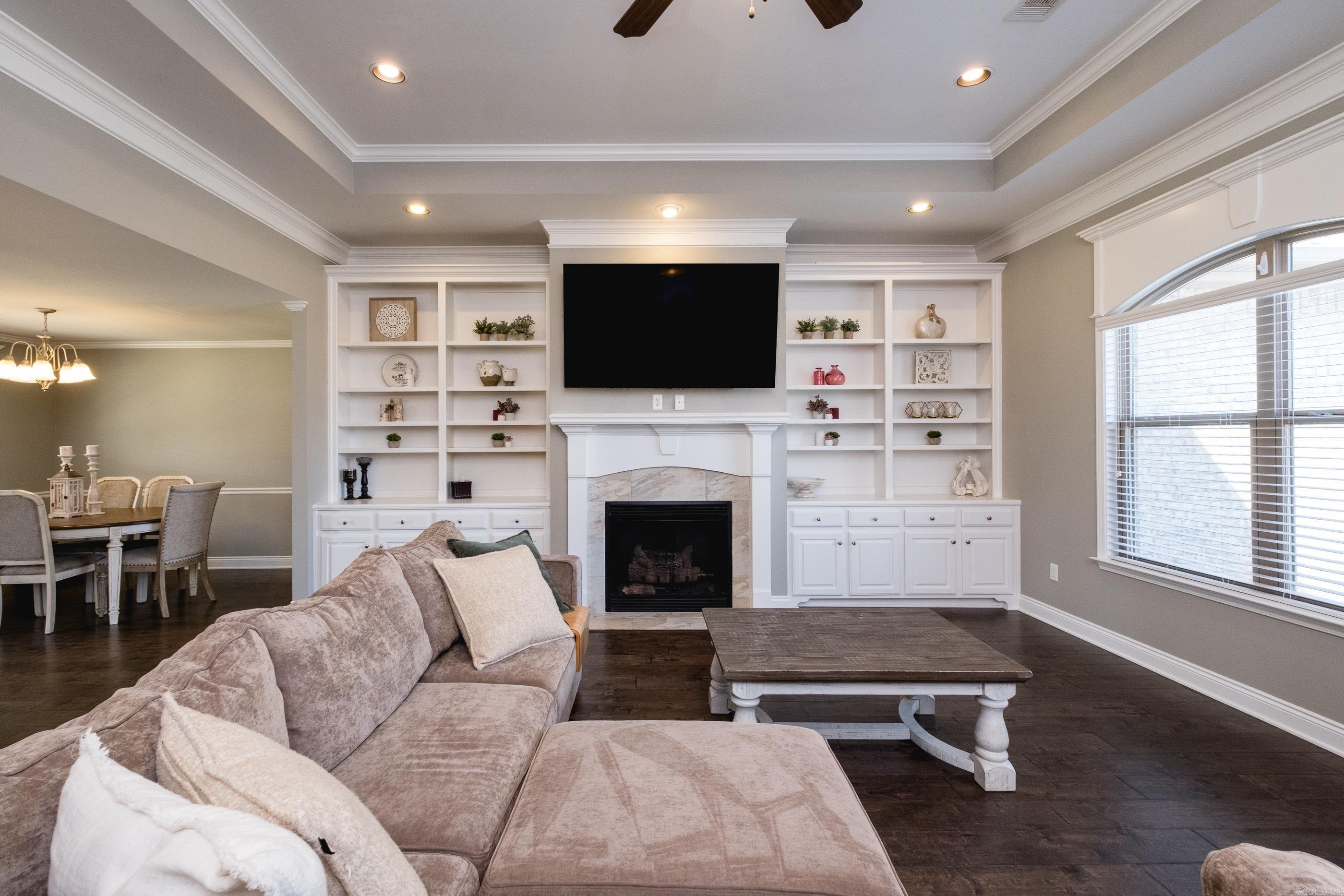 HICKORY HEIGHTS - Residential