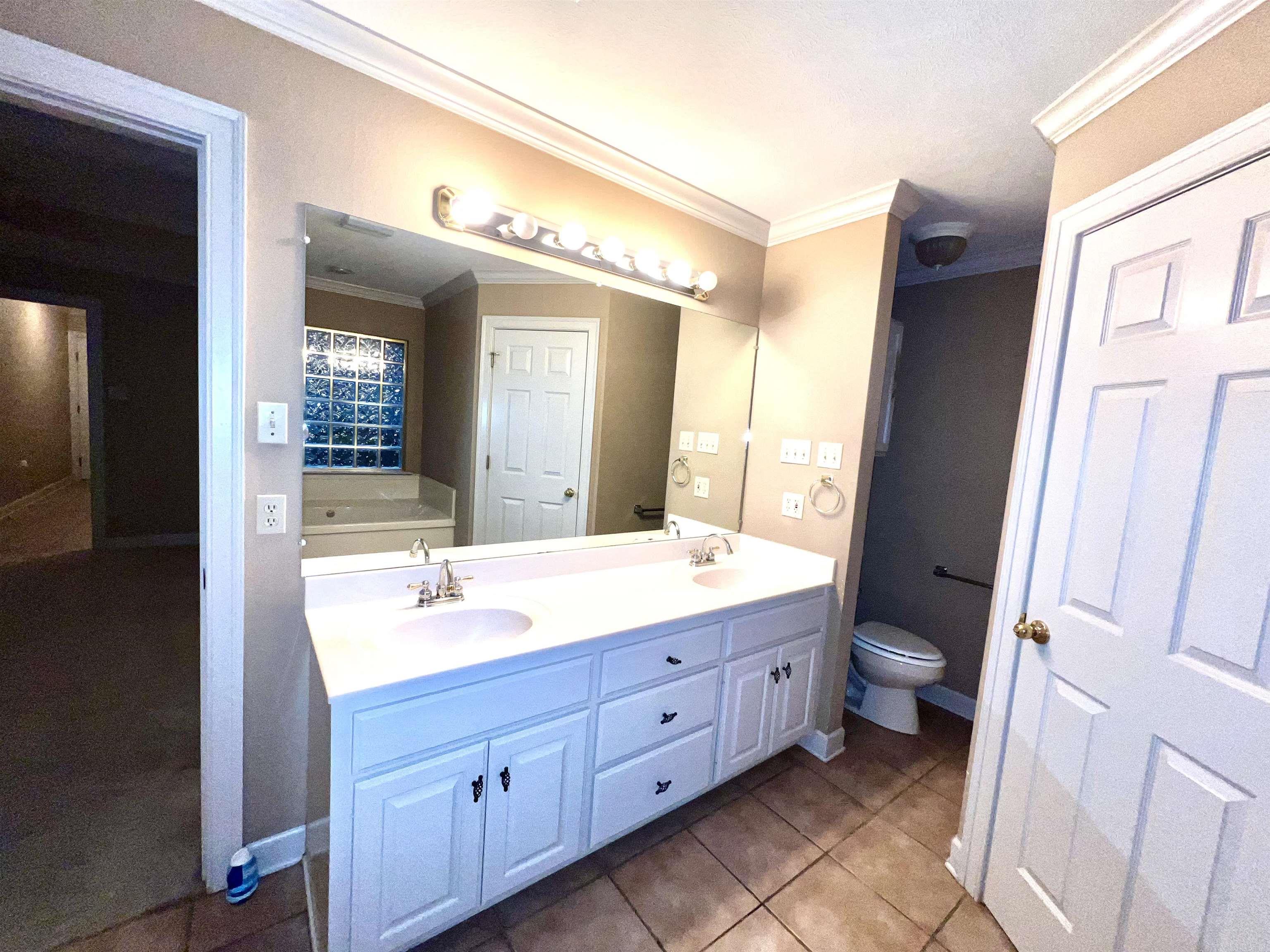 CLUB WEST ESTATES - Residential