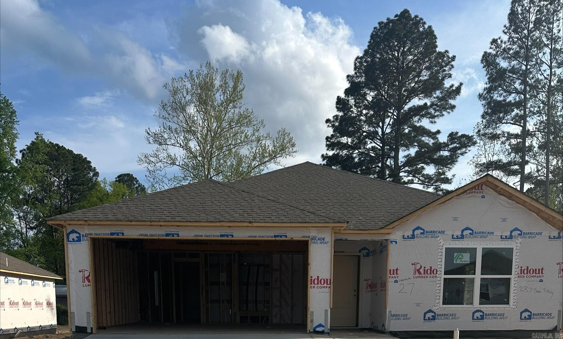 MIDLAND ESTATES PHASE 1 - Residential