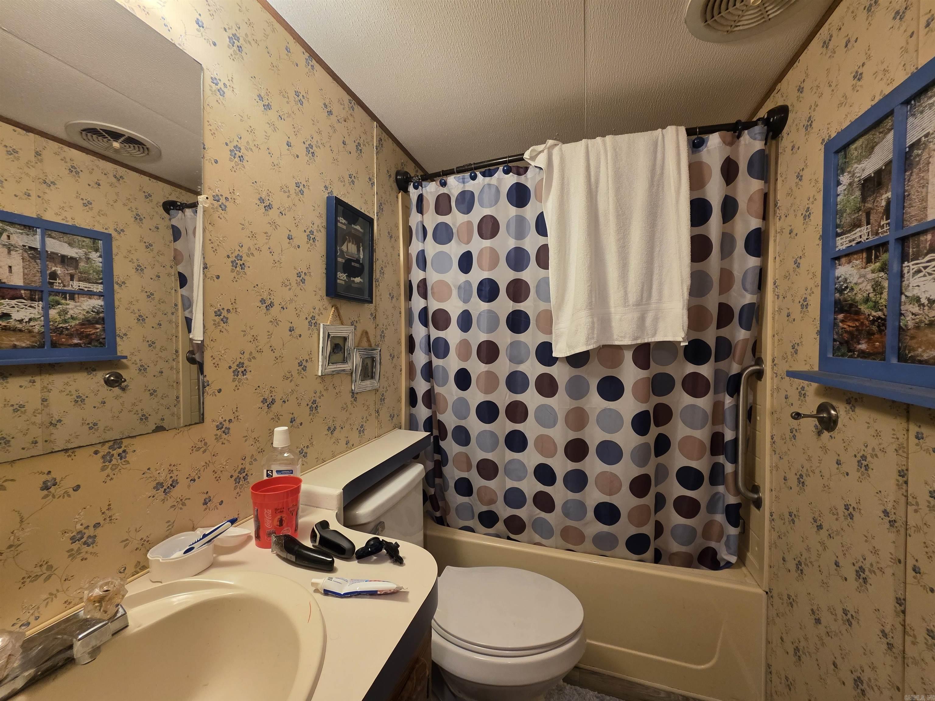 Pine Glen Acres - Residential