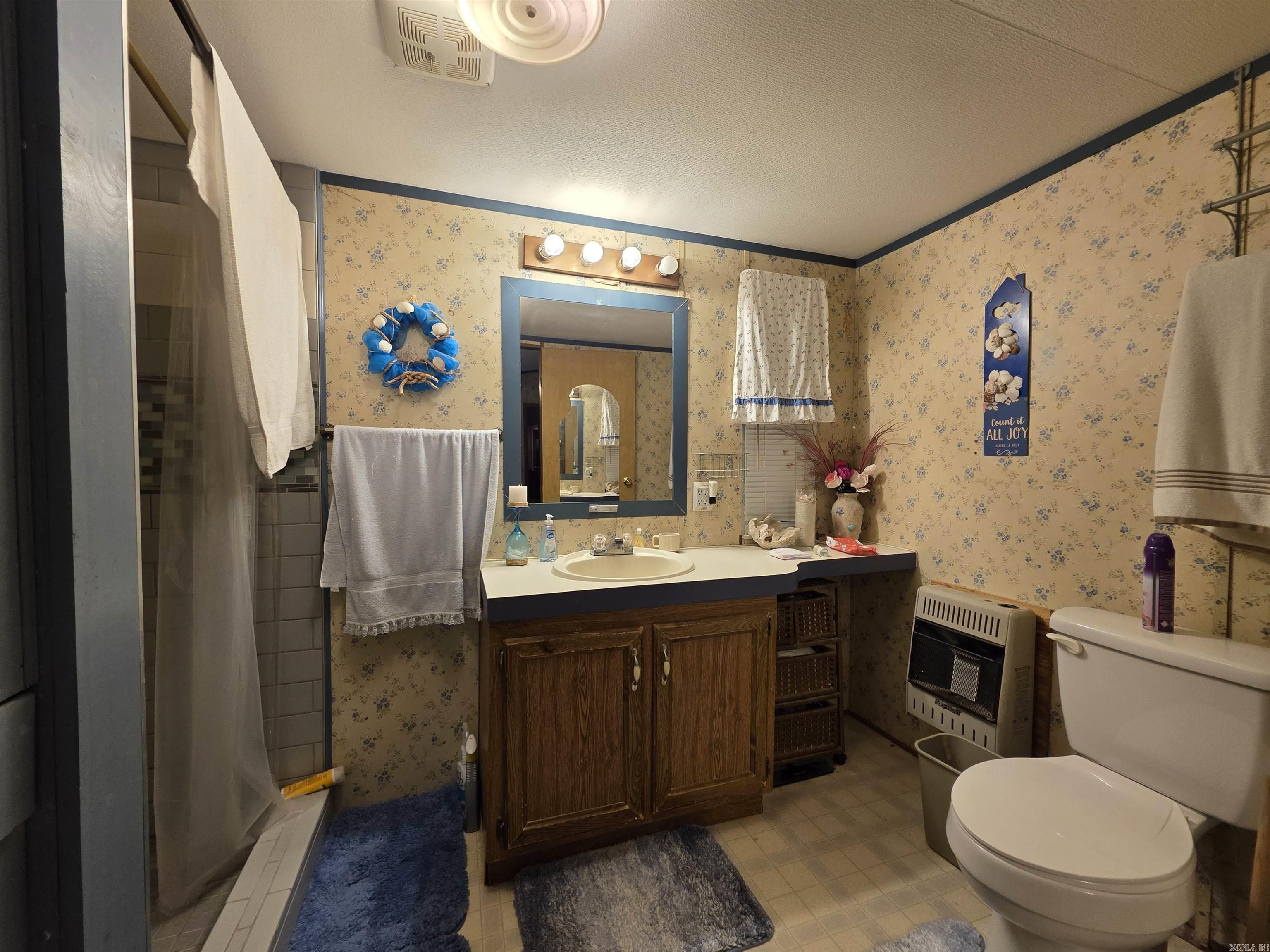 Pine Glen Acres - Residential