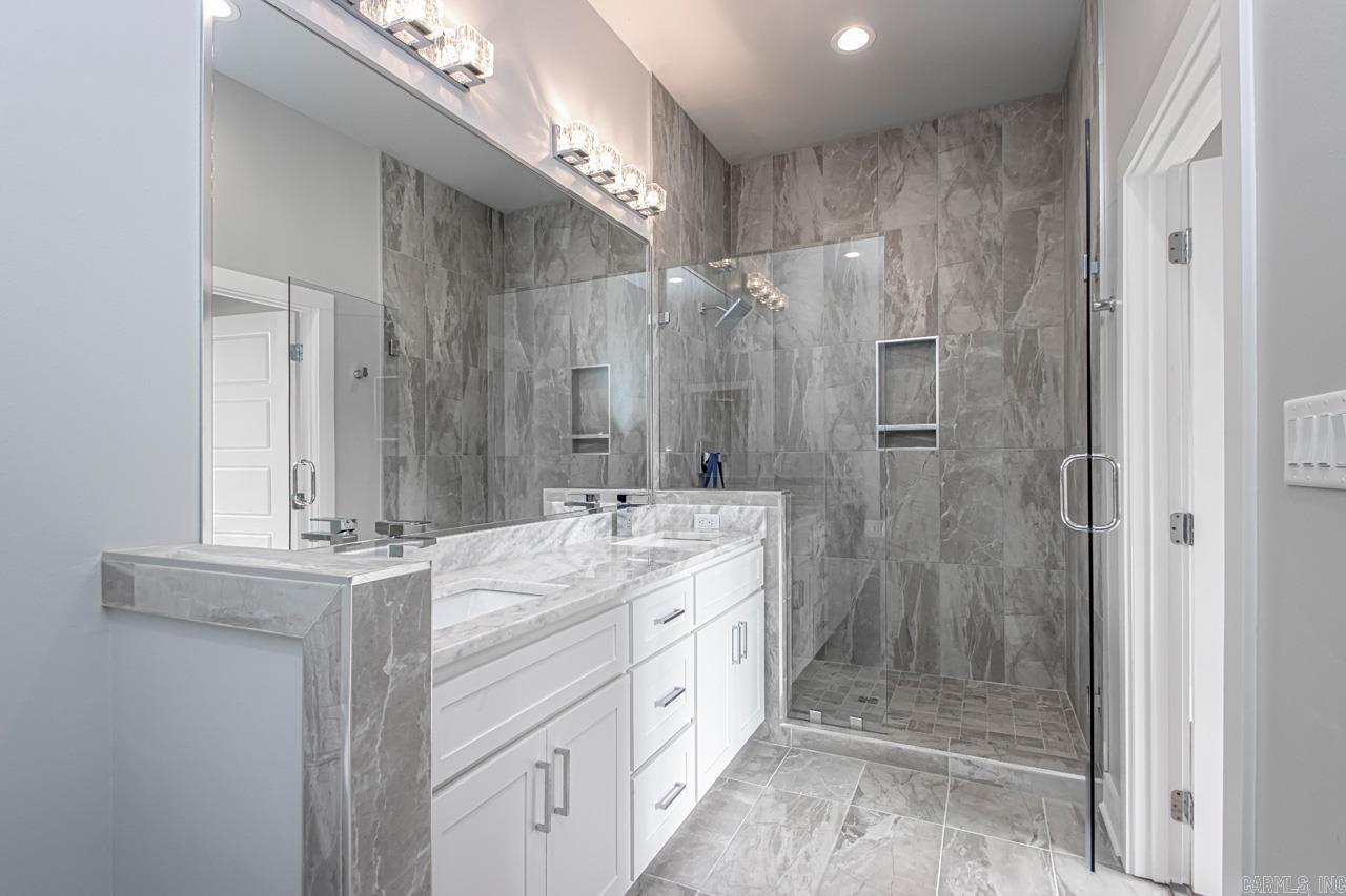 Kanis Ridge Estates - Residential