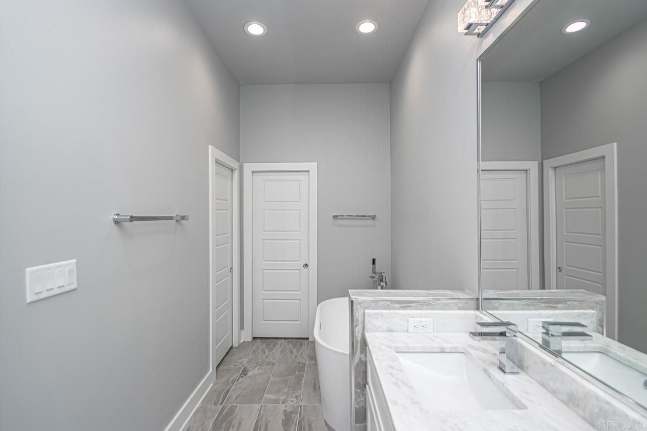 Kanis Ridge Estates - Residential