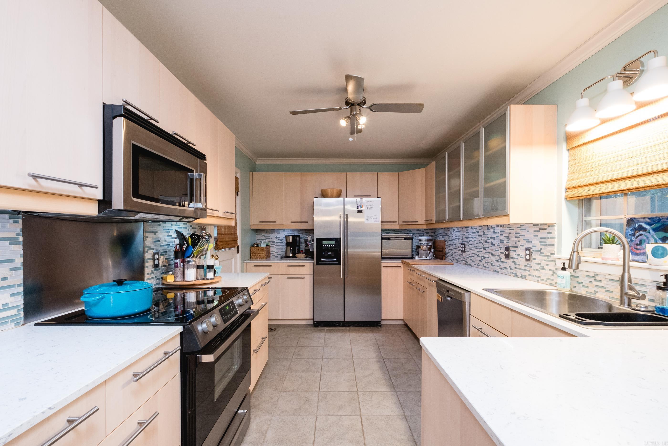 PLAZA HEIGHTS - Residential