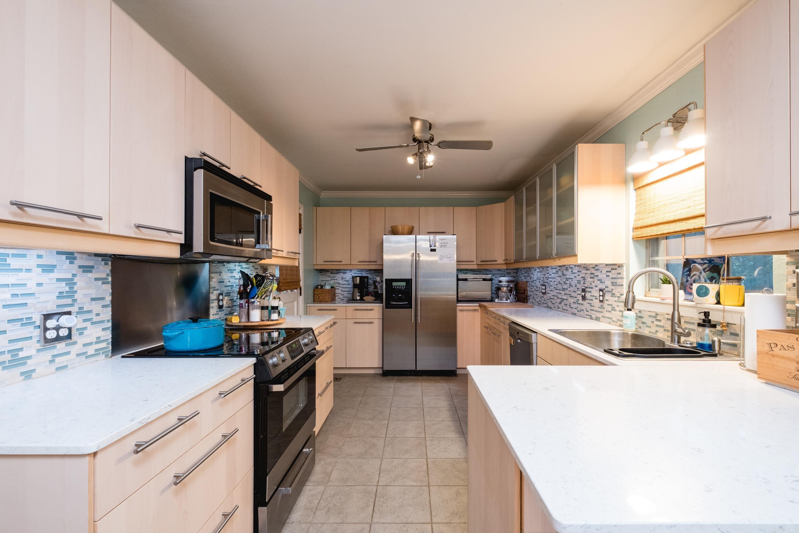 PLAZA HEIGHTS - Residential