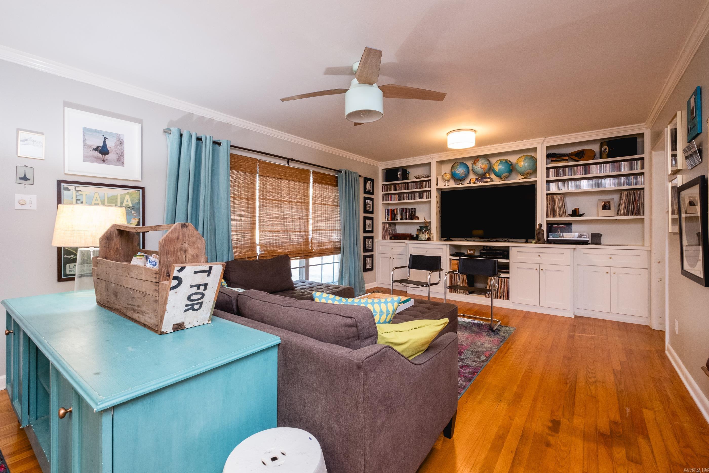 PLAZA HEIGHTS - Residential