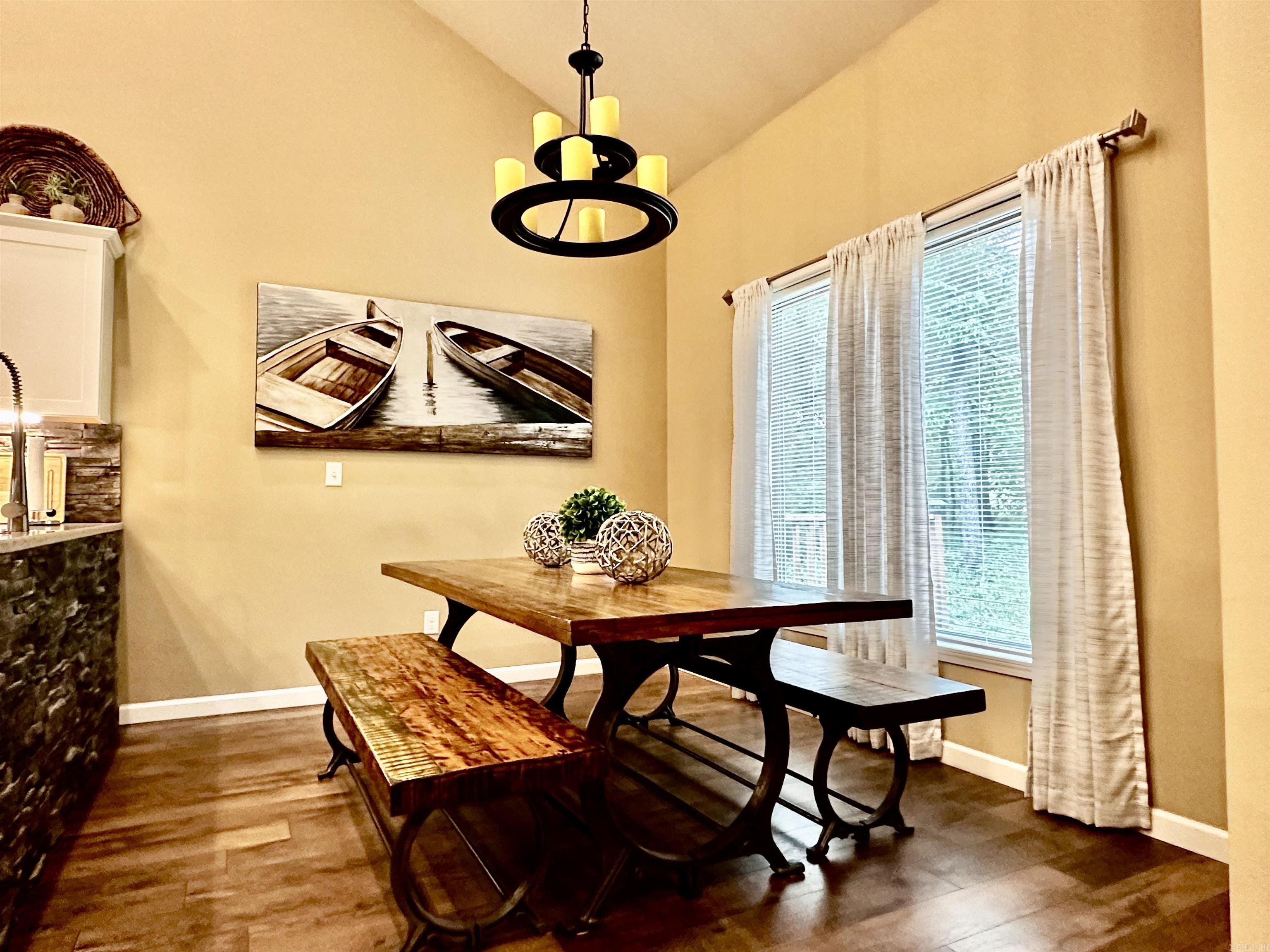 CASTLE RIDGE - Residential