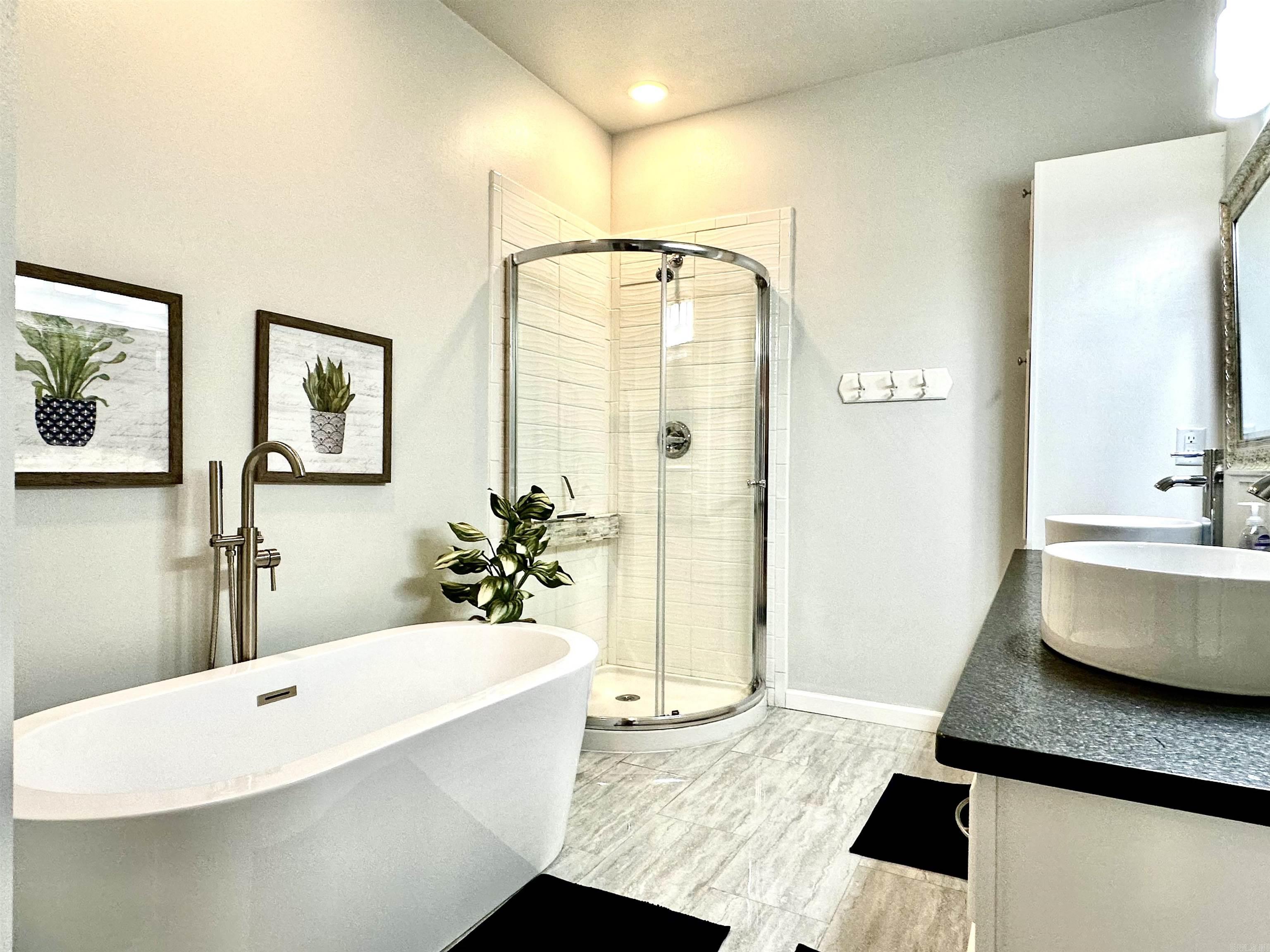 CASTLE RIDGE - Residential