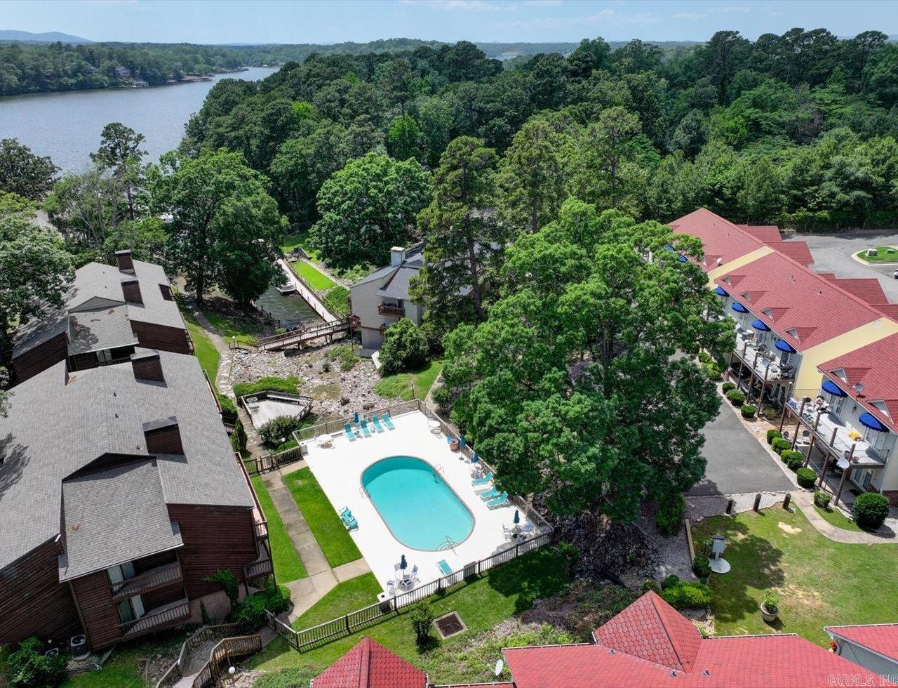 MOONLIGHT COVE VILLAS HPR - Residential