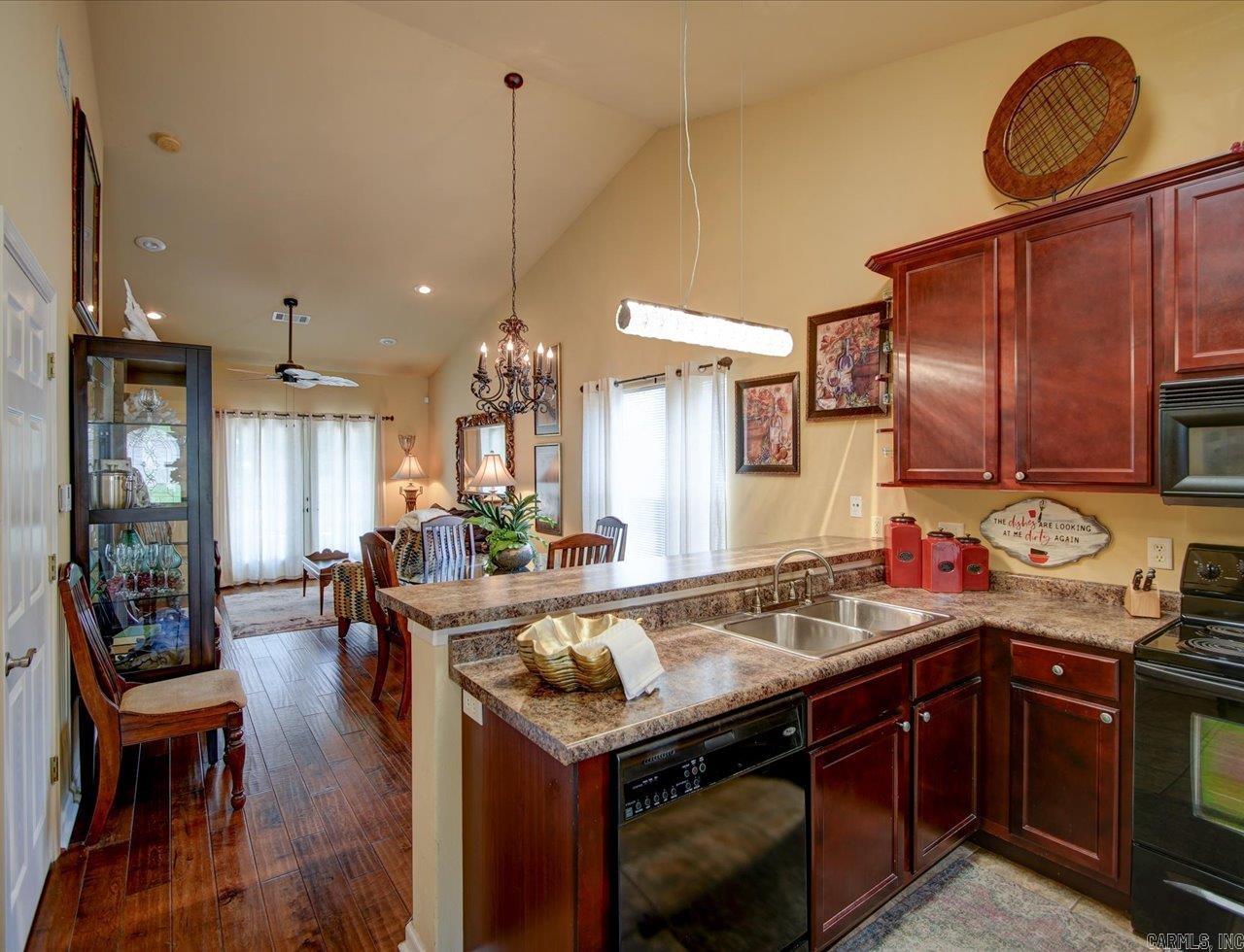 MOONLIGHT COVE VILLAS HPR - Residential
