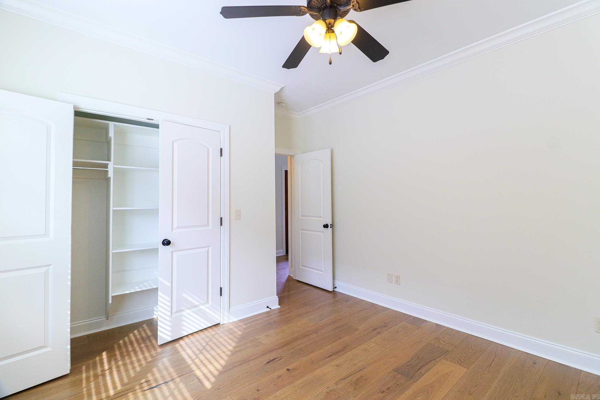 BARRINGTON PARK - Residential