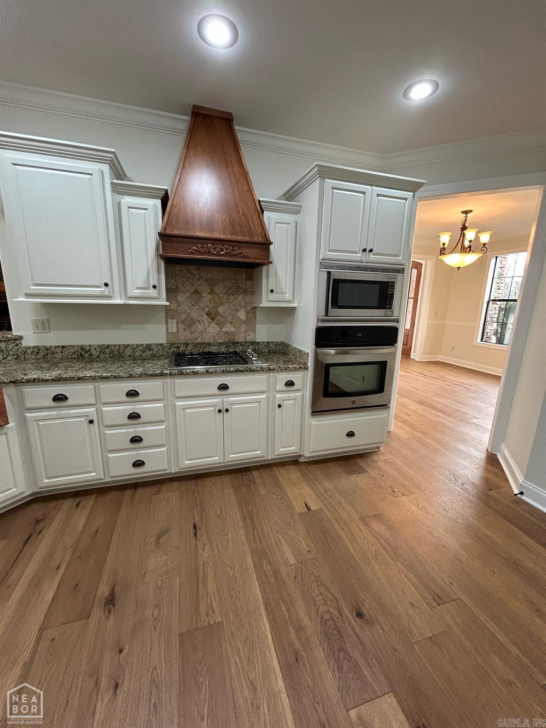 BARRINGTON PARK - Residential