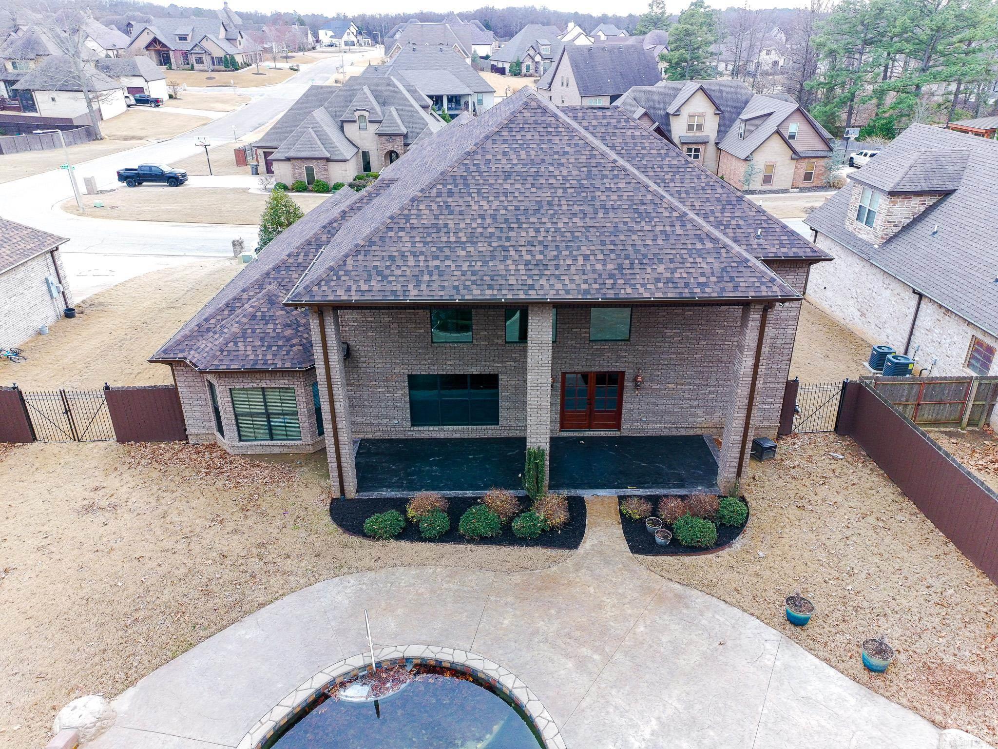 BARRINGTON PARK - Residential