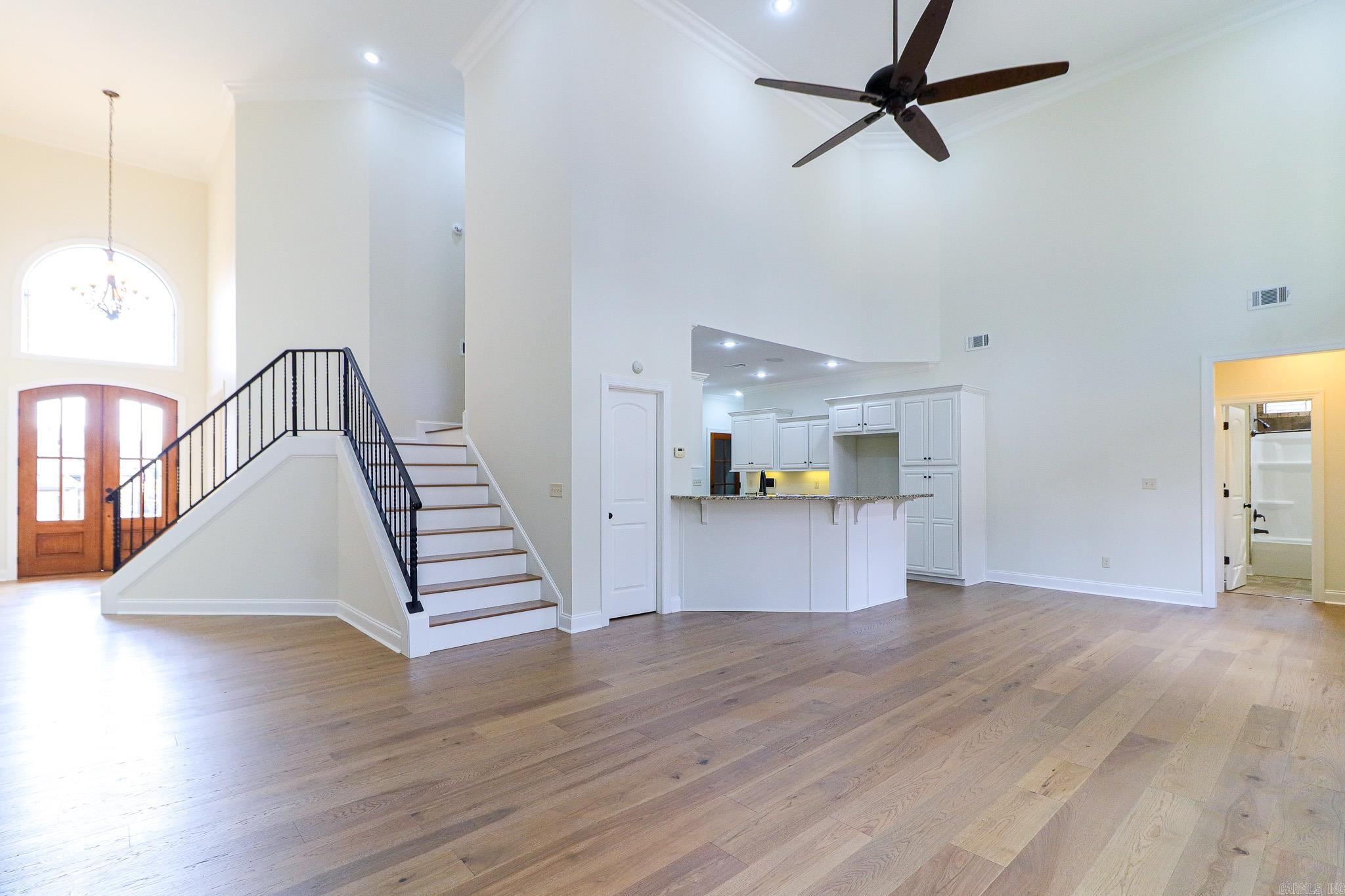 BARRINGTON PARK - Residential