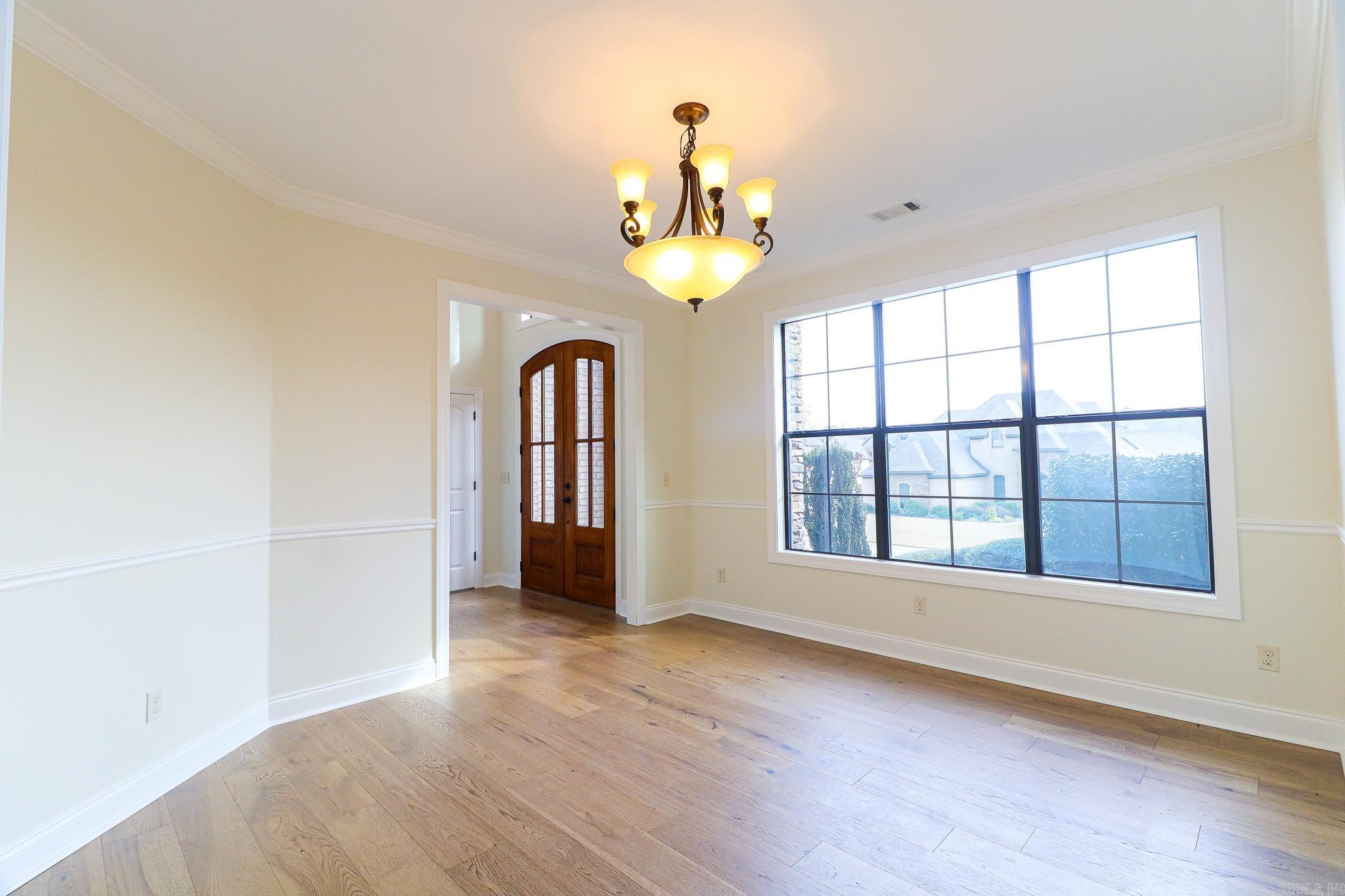 BARRINGTON PARK - Residential