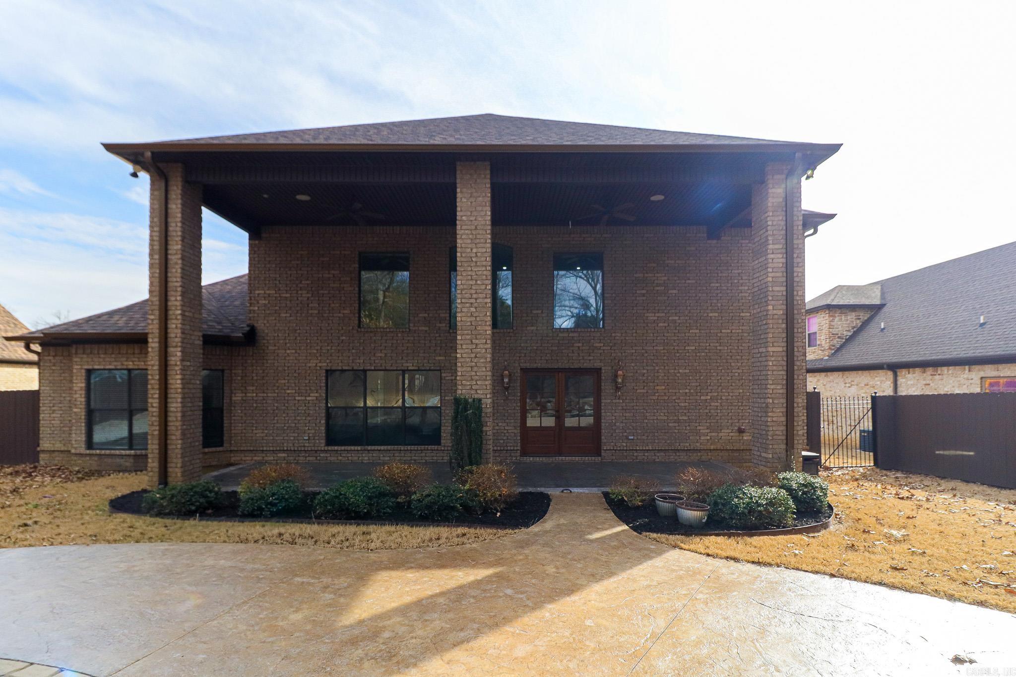 BARRINGTON PARK - Residential