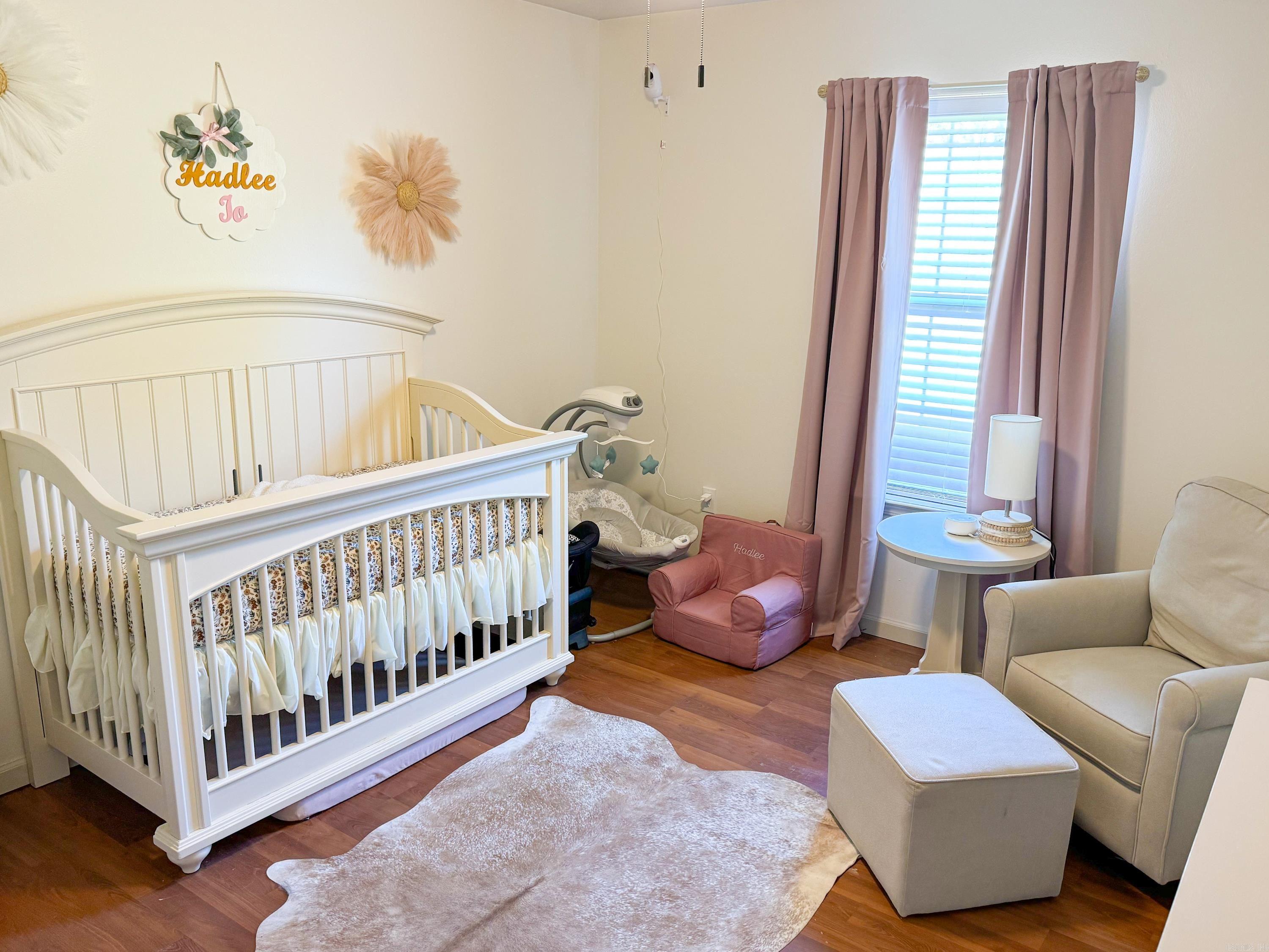 MILL CREEK EST - Residential