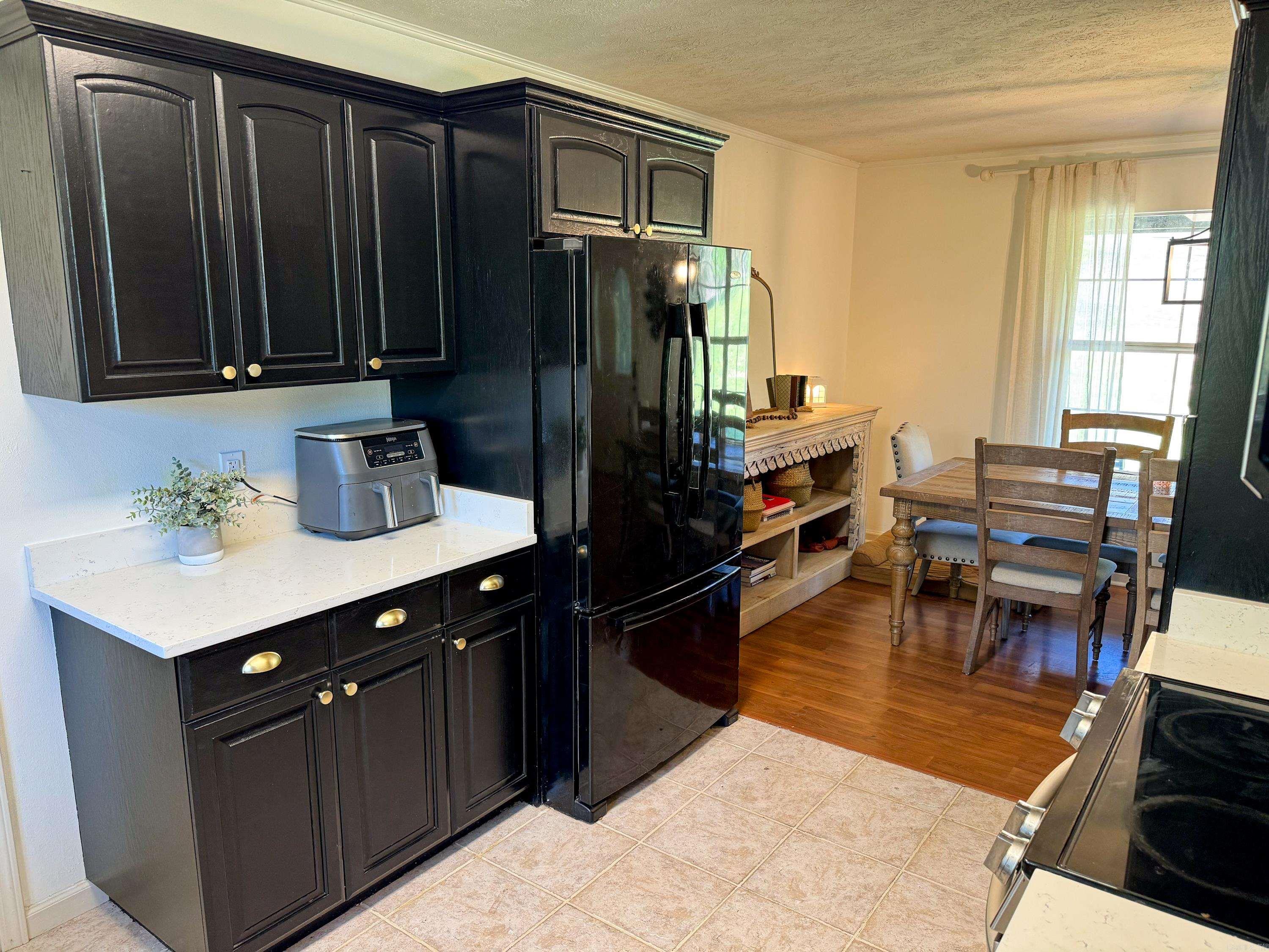 MILL CREEK EST - Residential