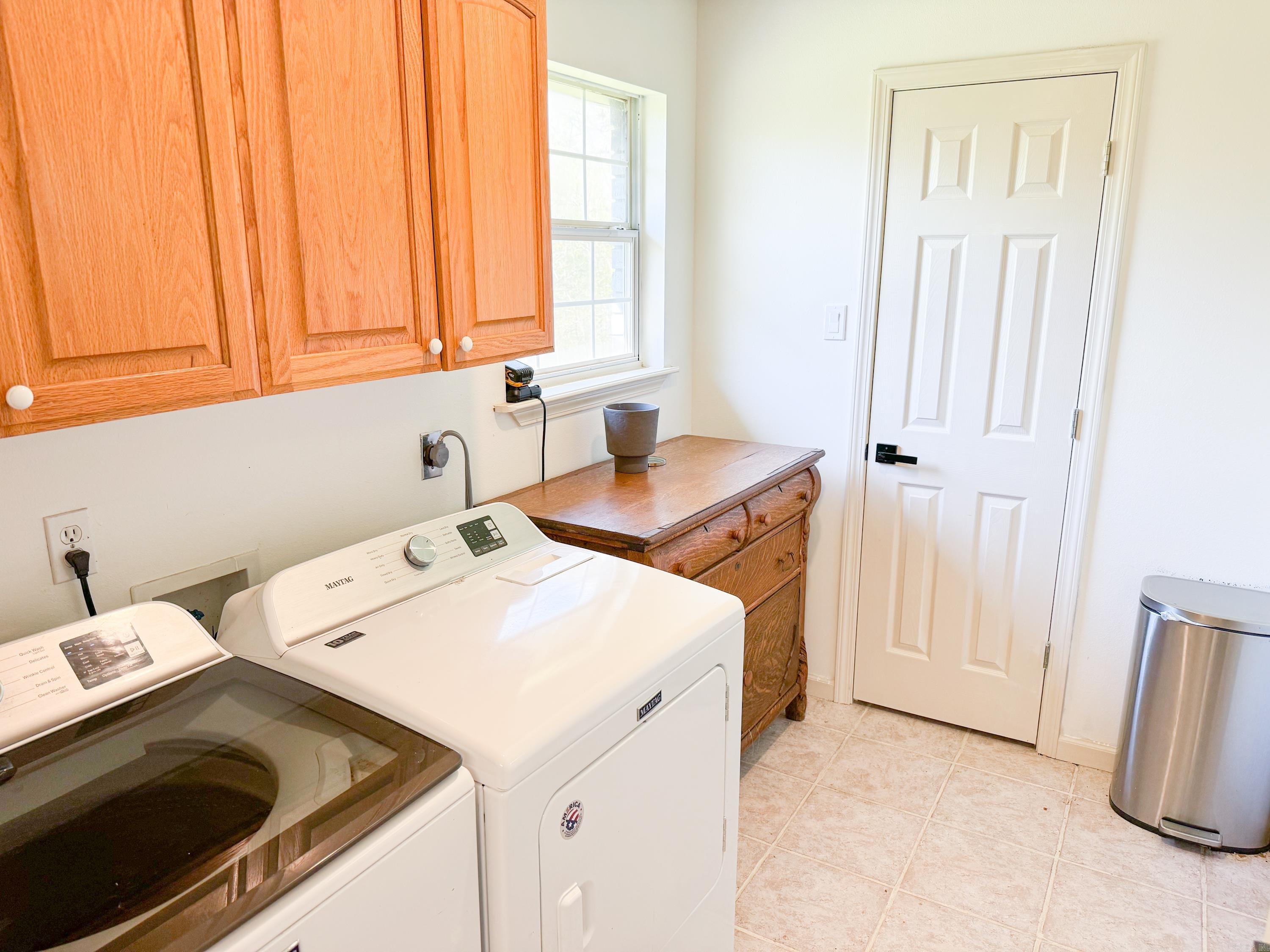 MILL CREEK EST - Residential