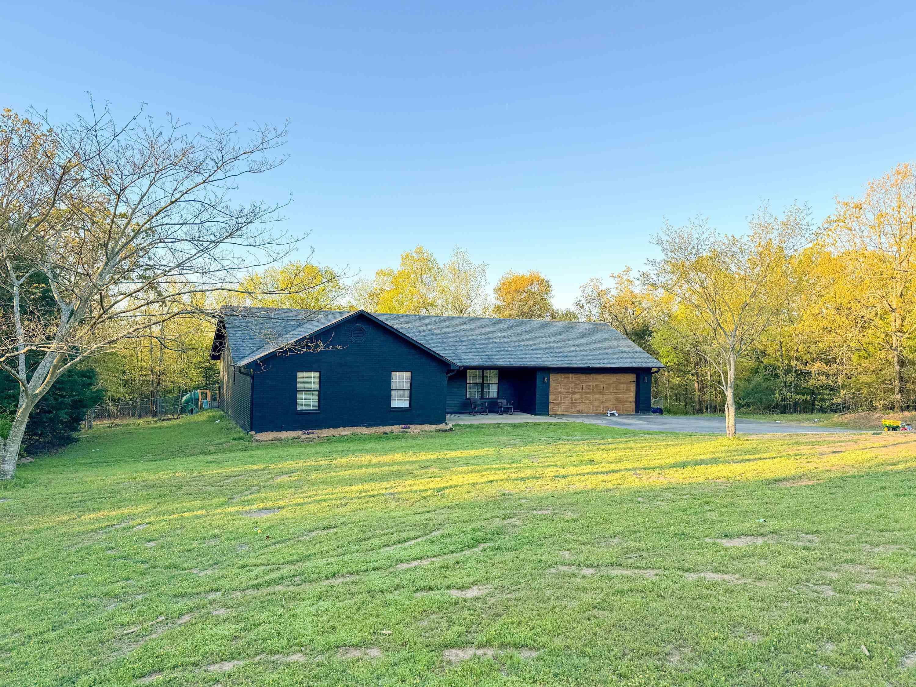 MILL CREEK EST - Residential