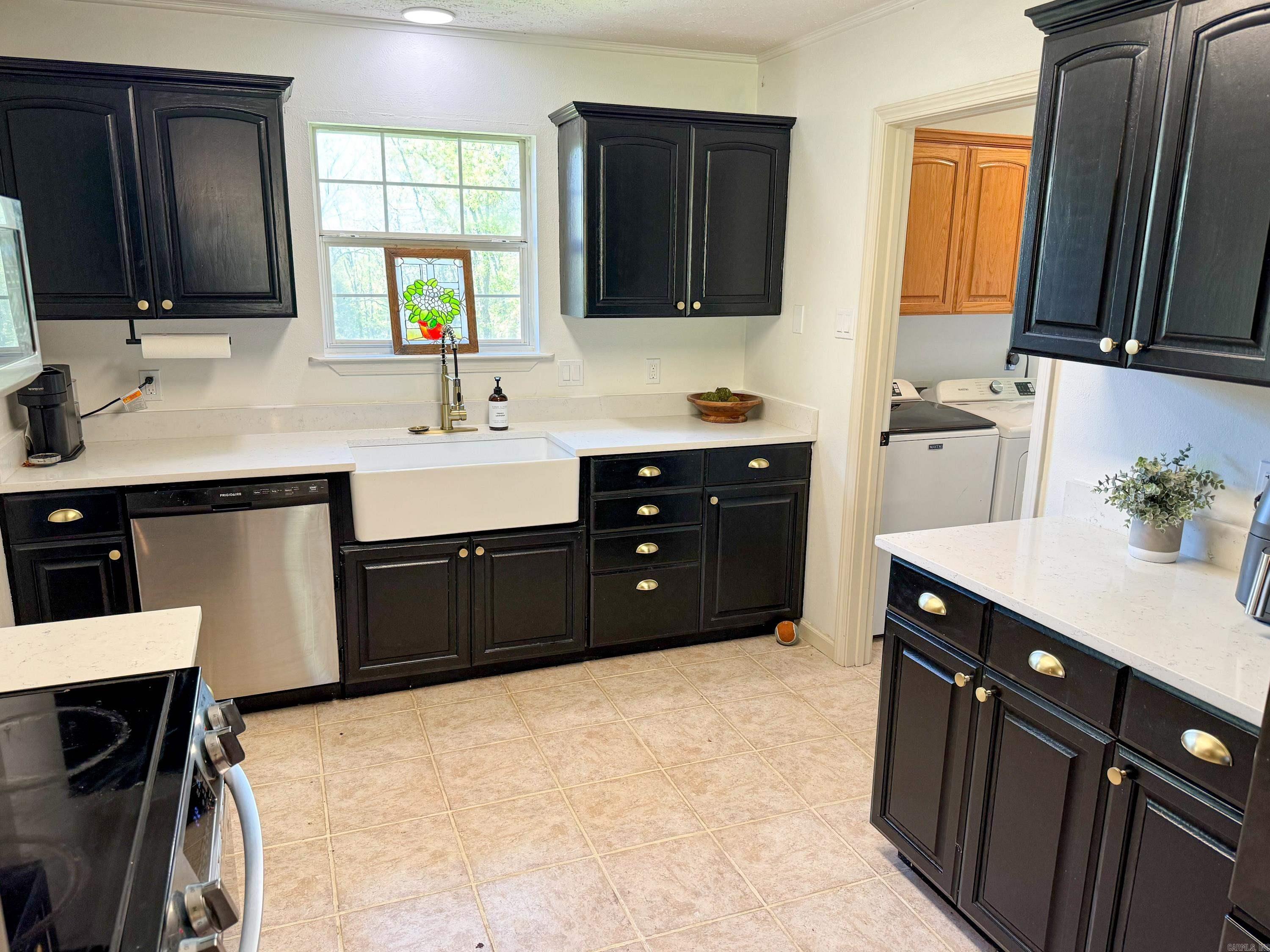 MILL CREEK EST - Residential