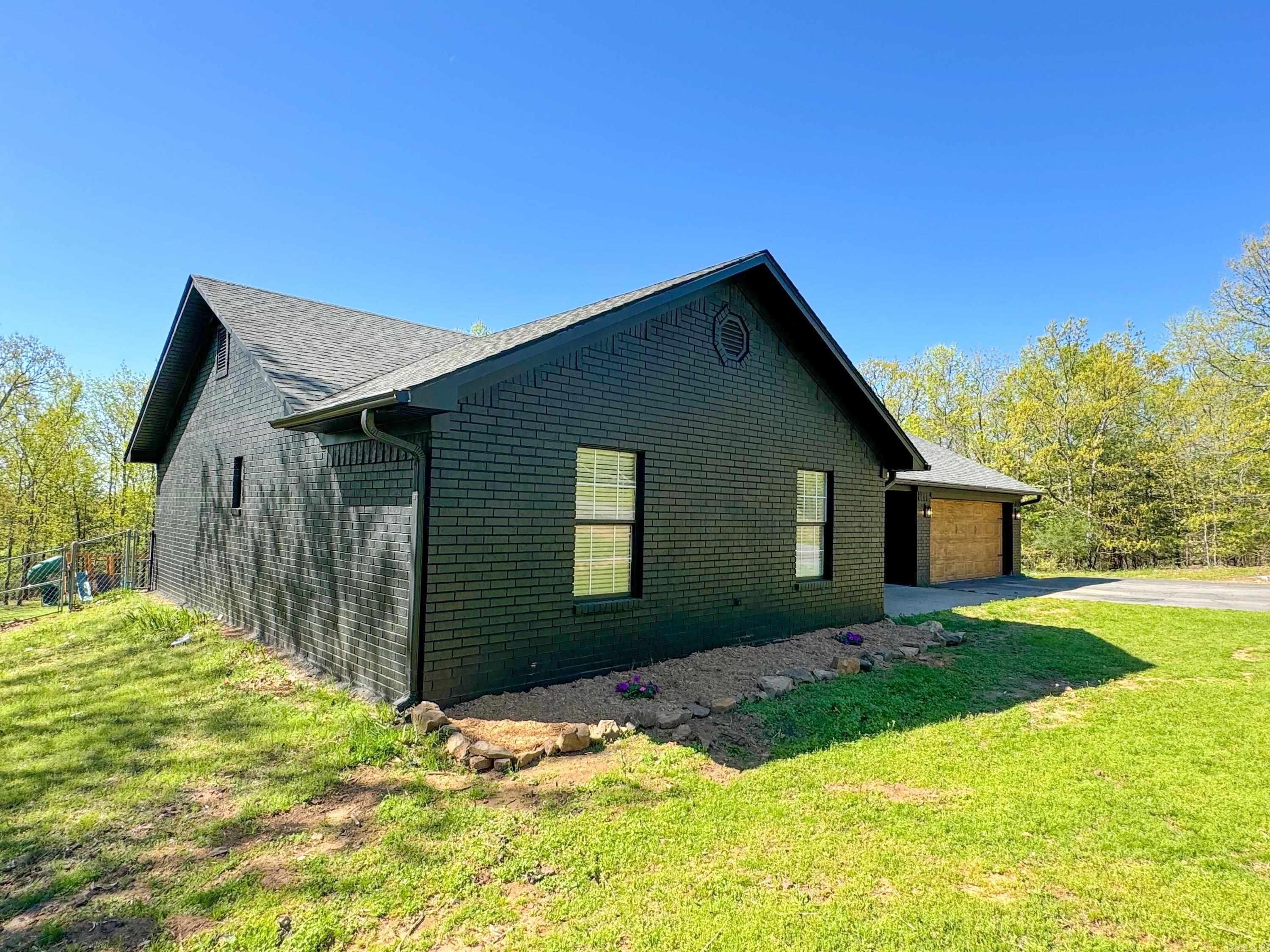 MILL CREEK EST - Residential