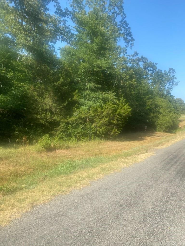 Nice property just outside Greenbrier city