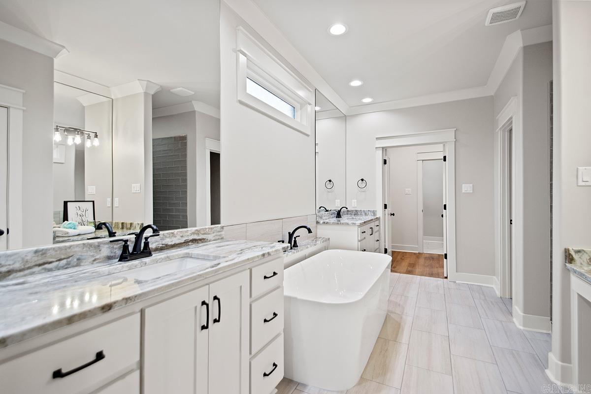 MILLERS GLENN - Residential