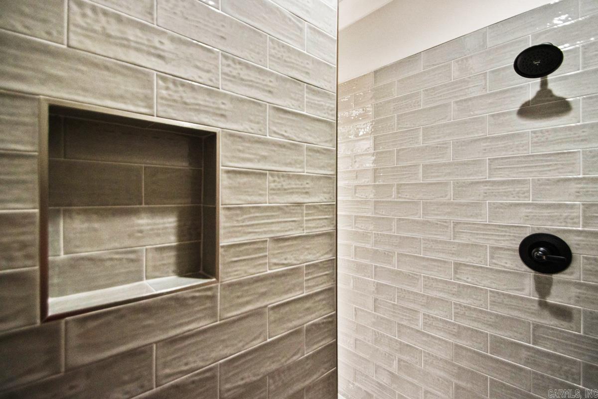 MILLERS GLENN - Residential