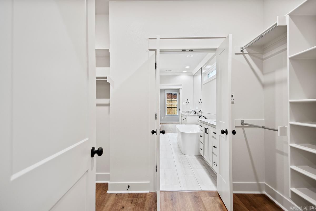 MILLERS GLENN - Residential