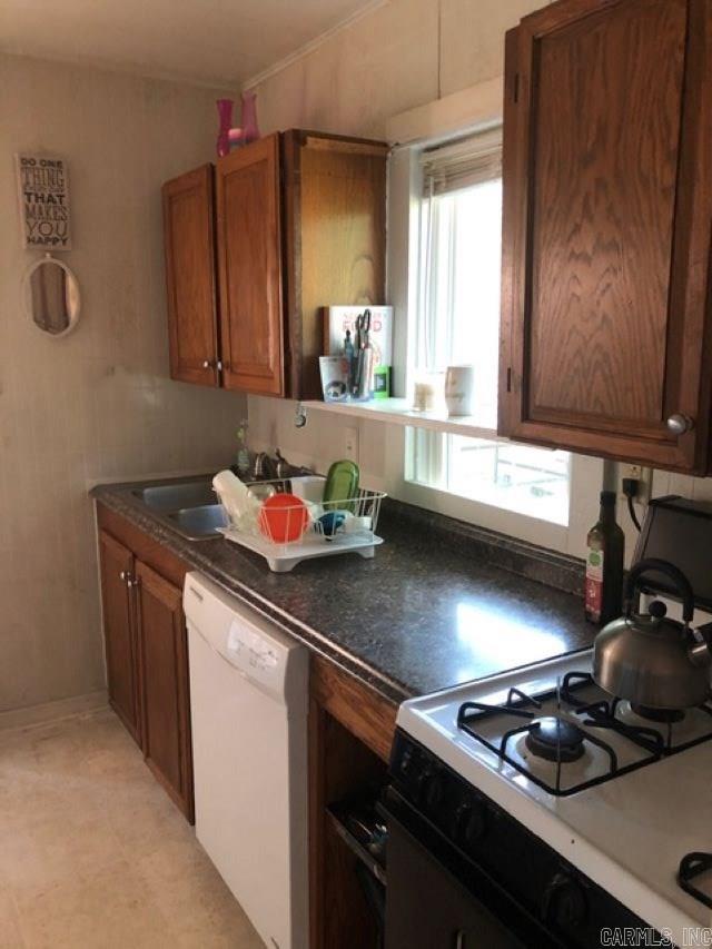 Elmhurst - Residential Lease