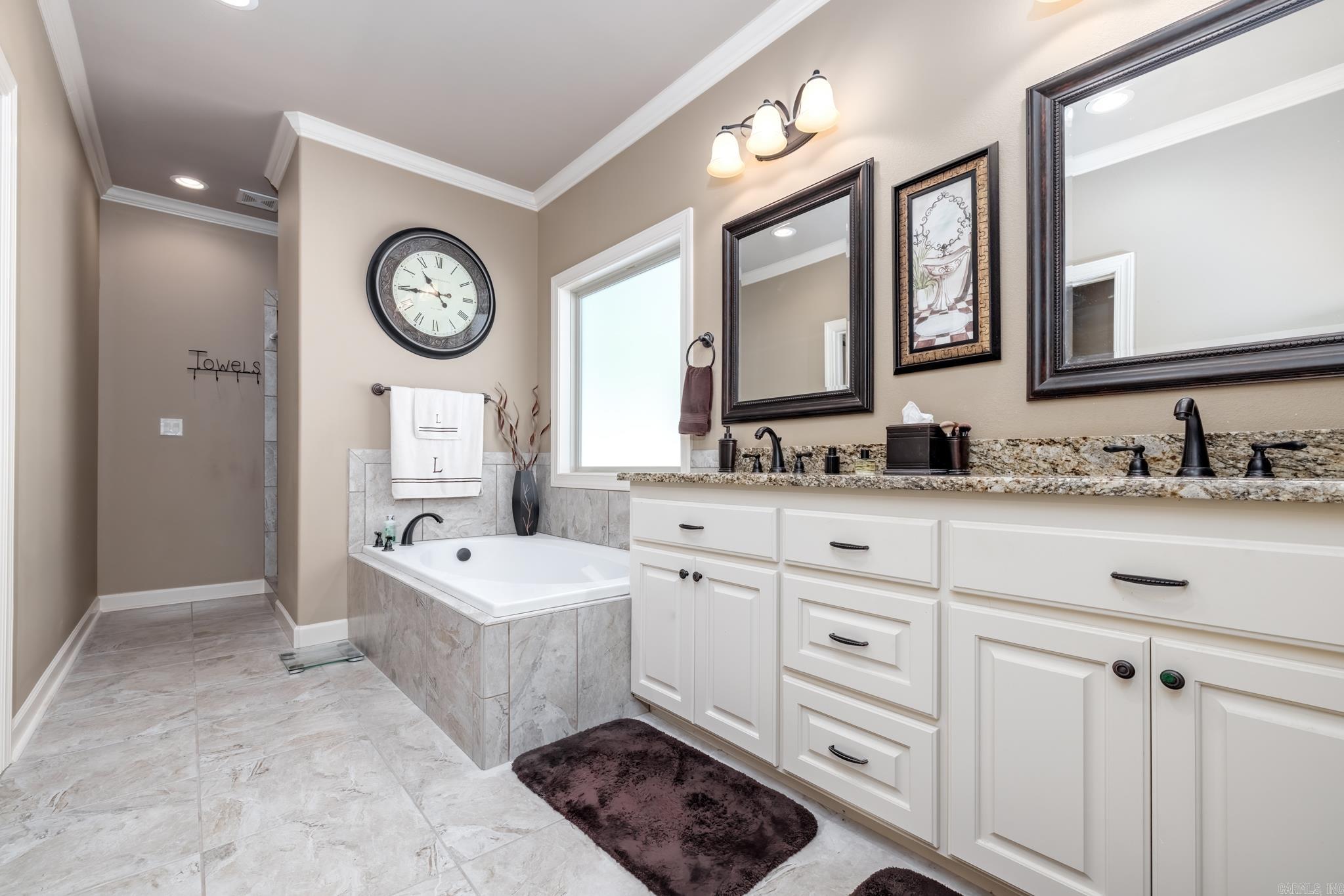 ISABELLA - Residential