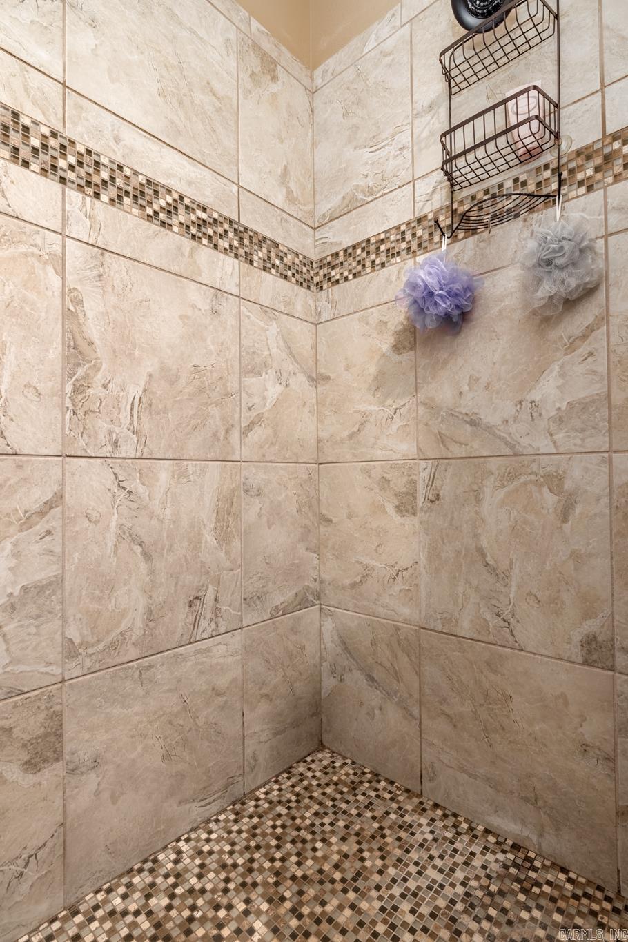 ISABELLA - Residential