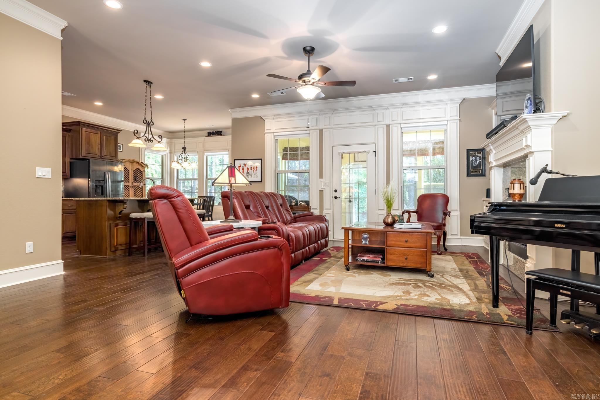 ISABELLA - Residential