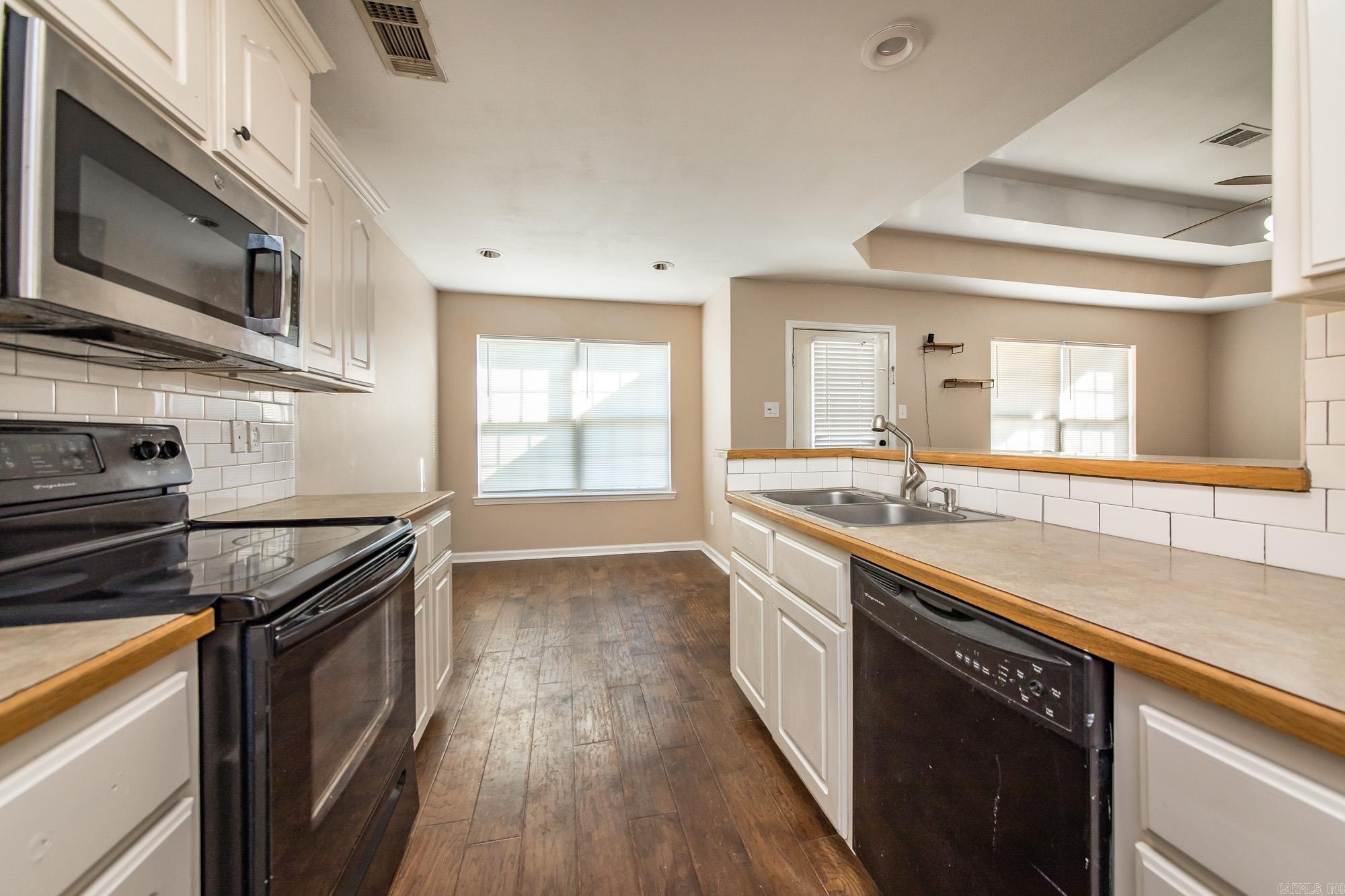 WEATHERING HEIGHTS - Residential