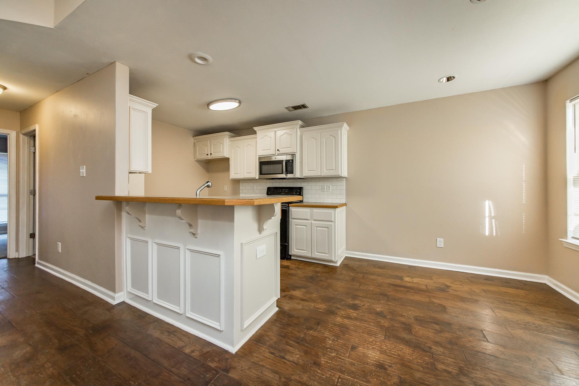 WEATHERING HEIGHTS - Residential