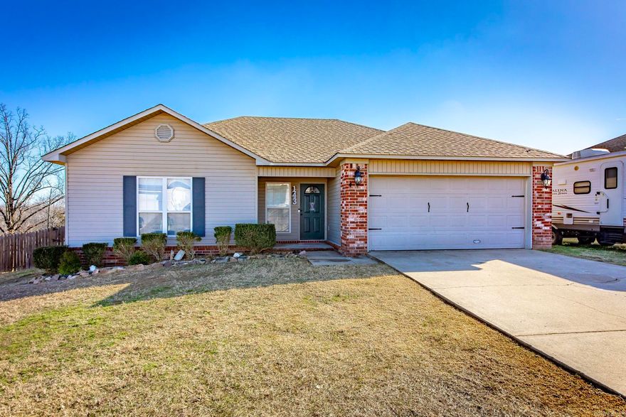 Charming 3-bedroom, 2-bath home featuring a desirable split floor plan for added privacy. Freshly painted throughout, this home offers a bright, move-in-ready interior. Enjoy outdoor living on the covered back porch overlooking the fully fenced backyard—perfect for pets, play, or entertaining. Conveniently located with quick access to Interstate 57, making commuting a breeze. RD loan eligible, offering an excellent opportunity for qualified buyers. Don’t miss this well-maintained home in a prime location!