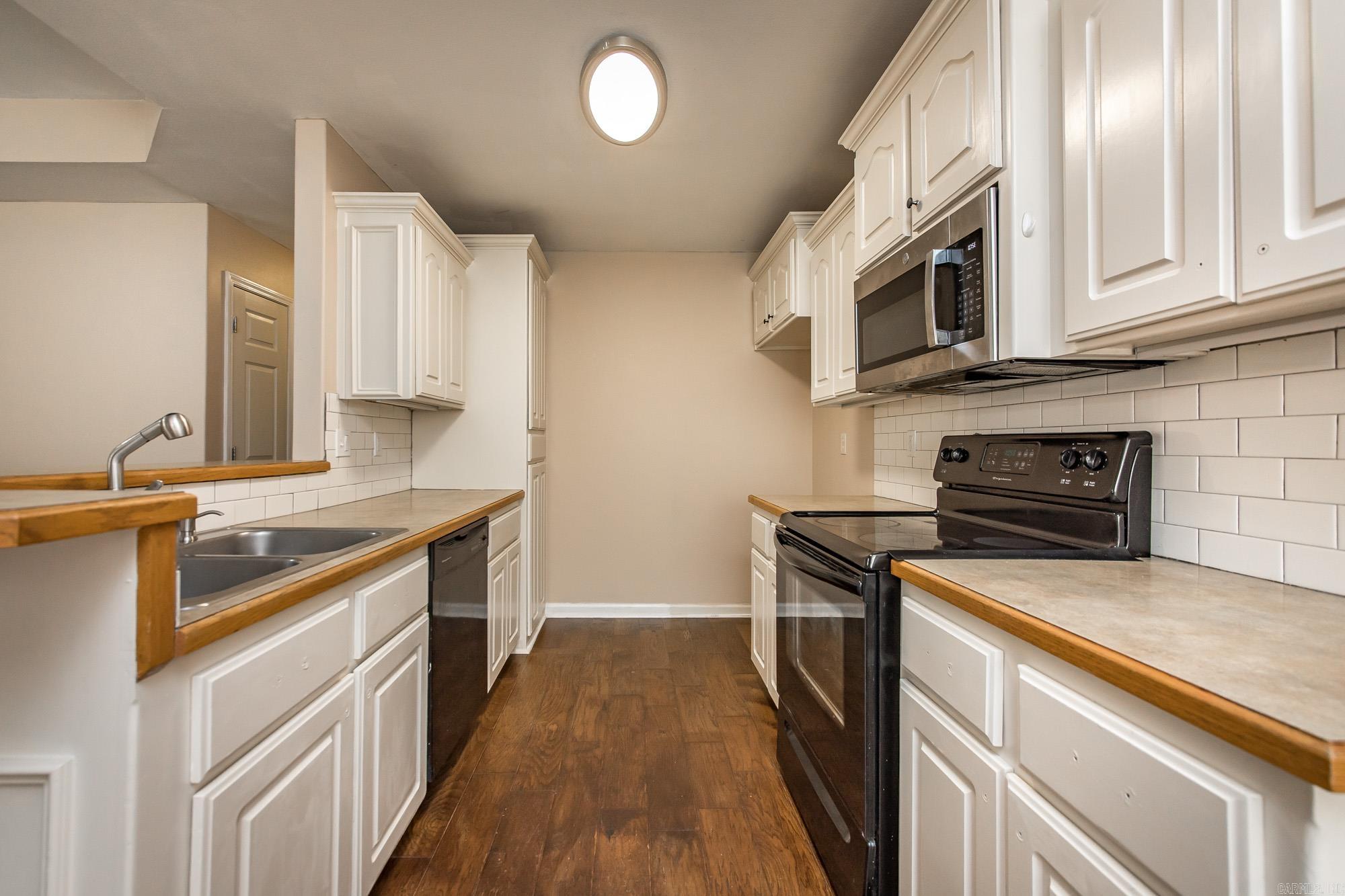 WEATHERING HEIGHTS - Residential