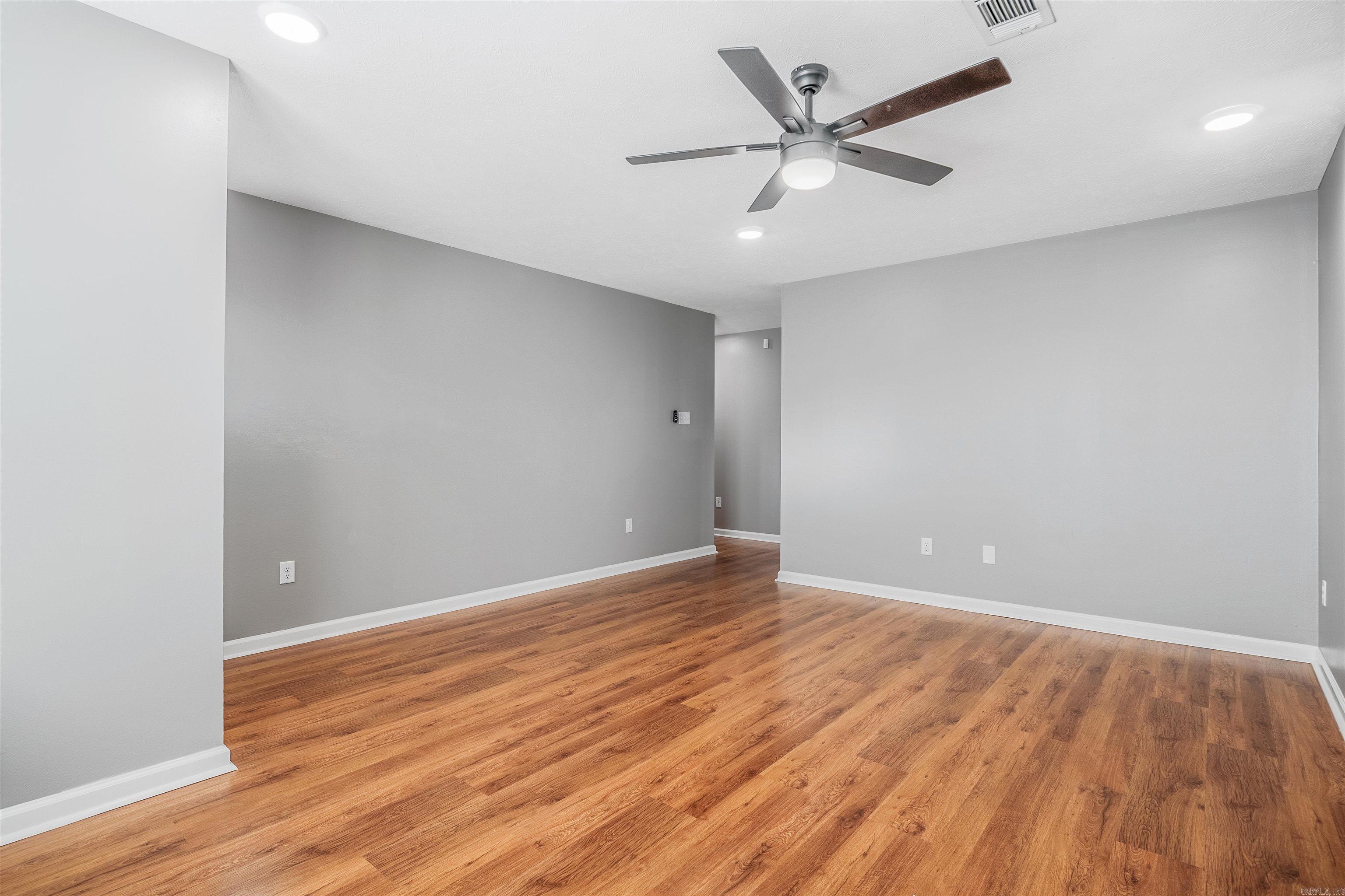 THE POINTE - Residential