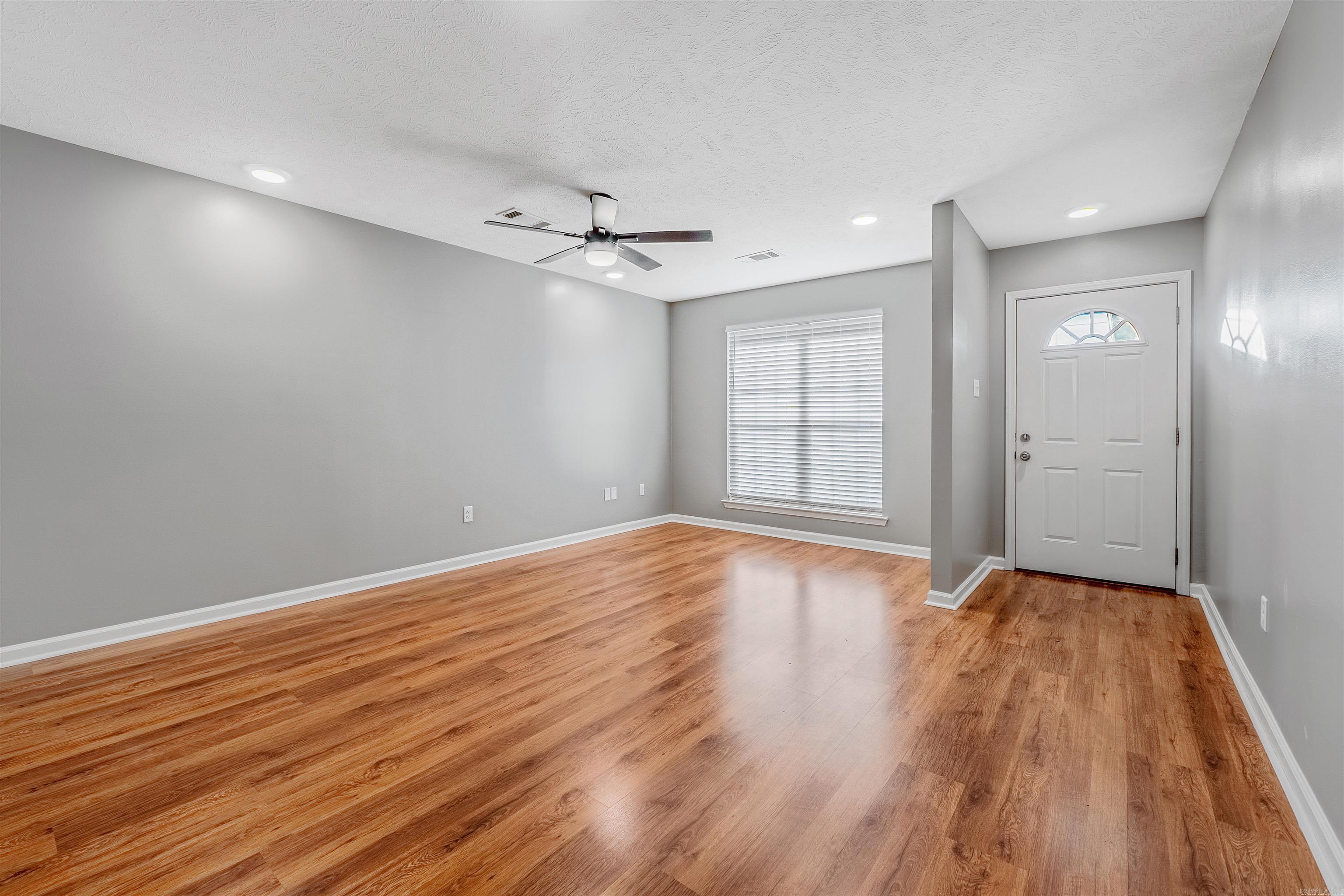 THE POINTE - Residential