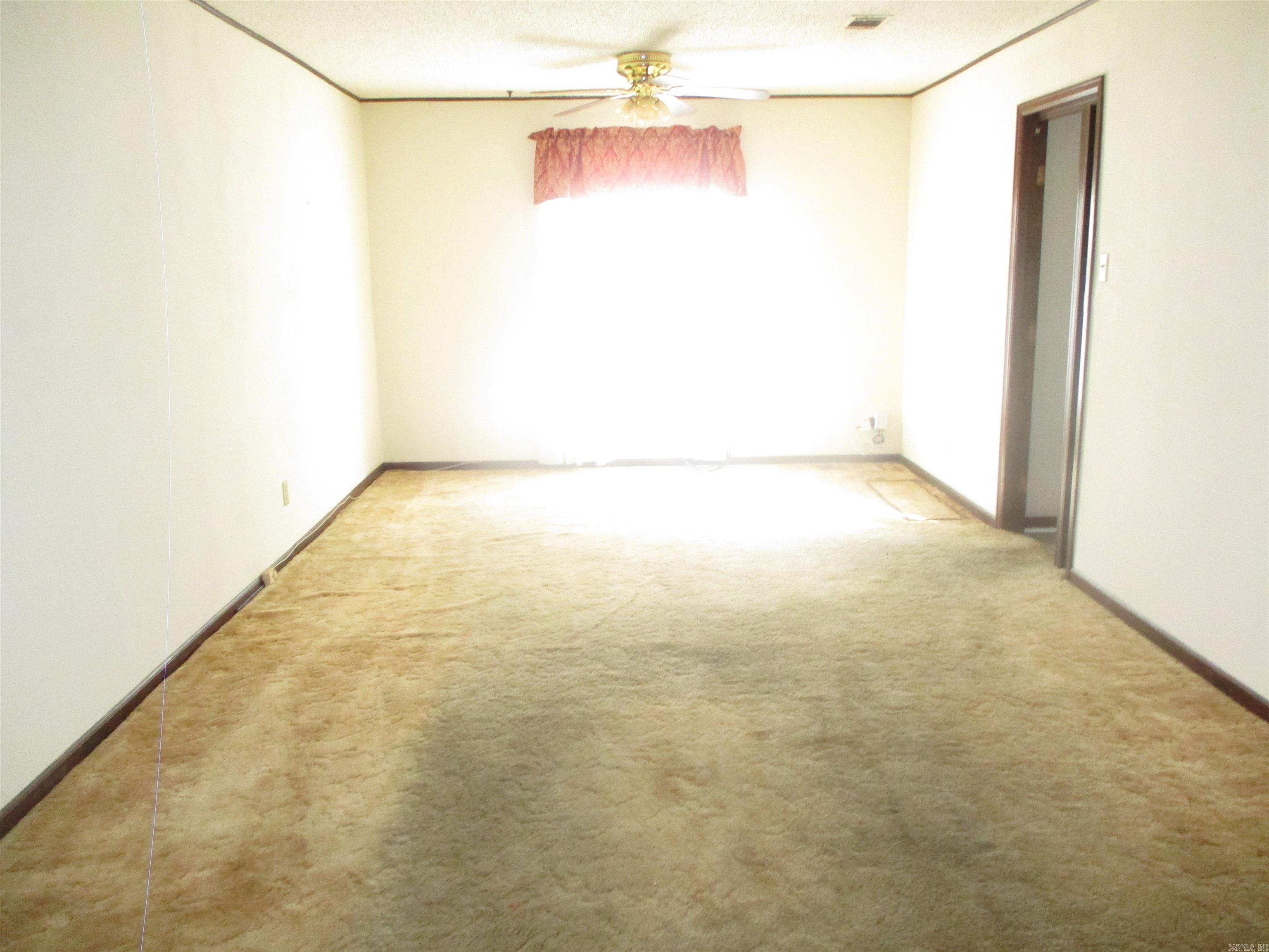 ARROW HEAD MANOR - Residential