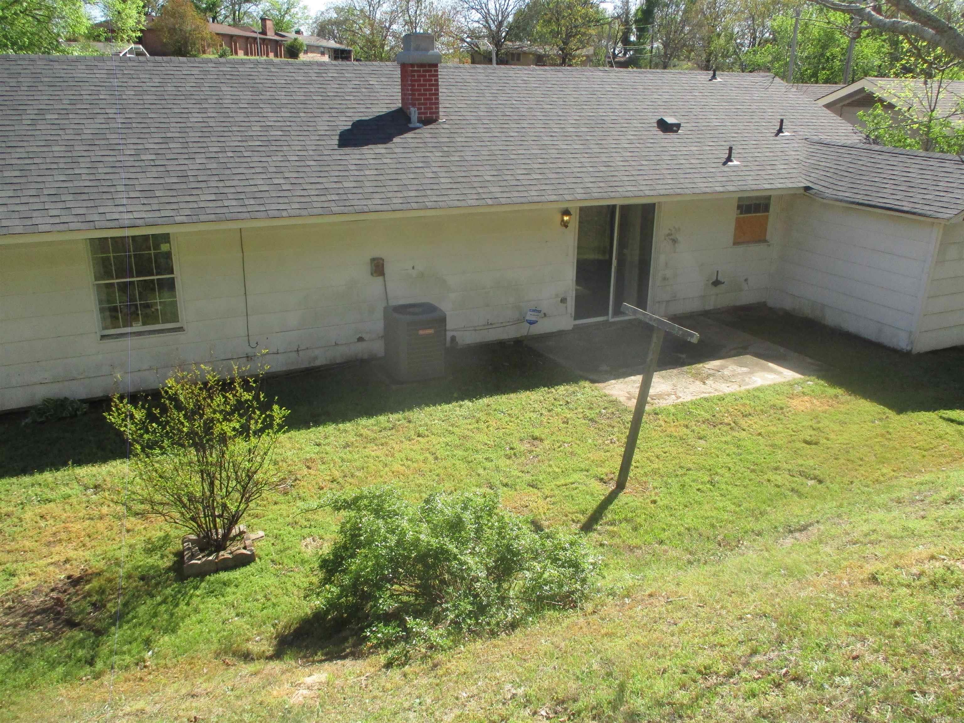 ARROW HEAD MANOR - Residential