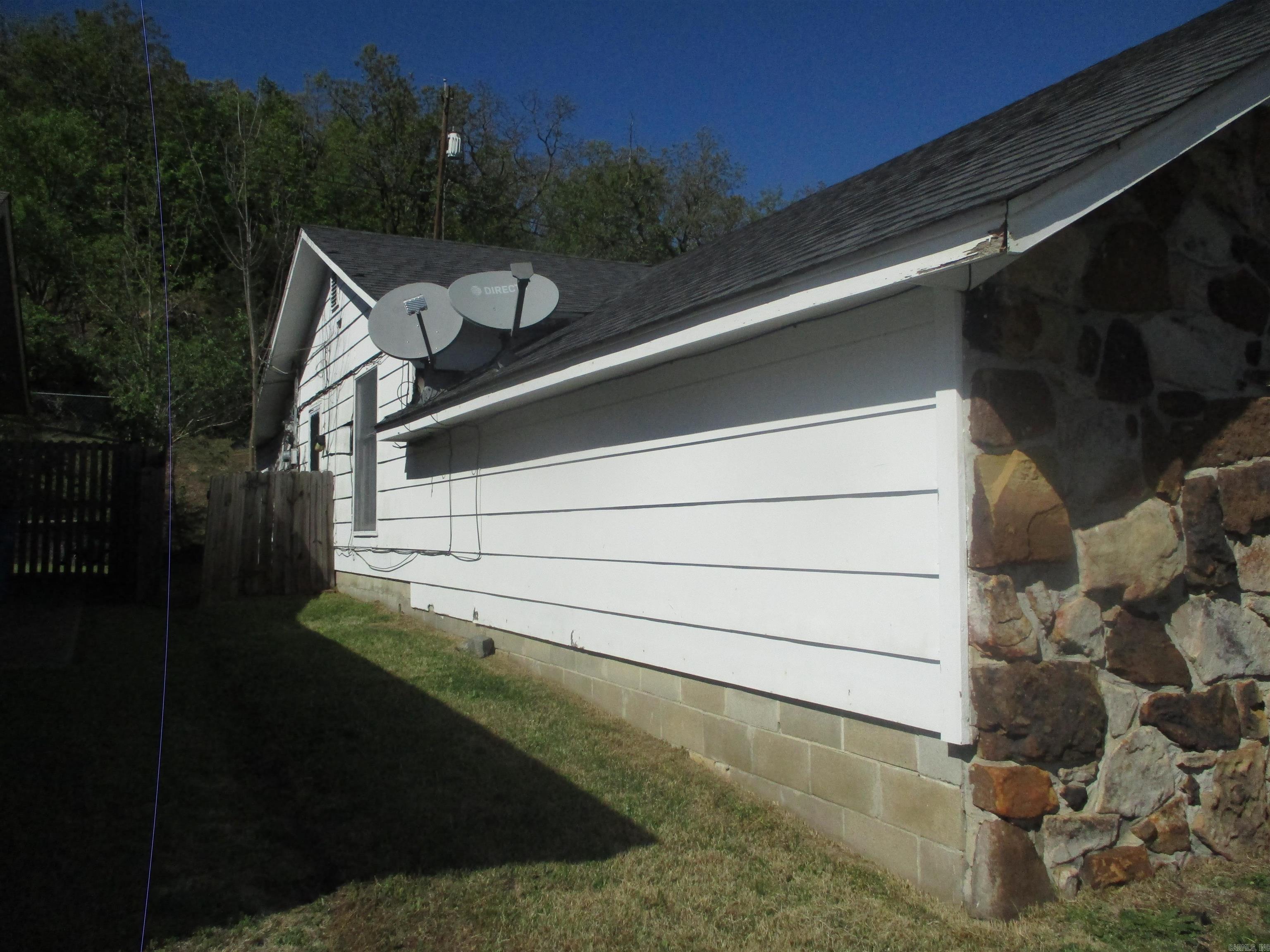 ARROW HEAD MANOR - Residential