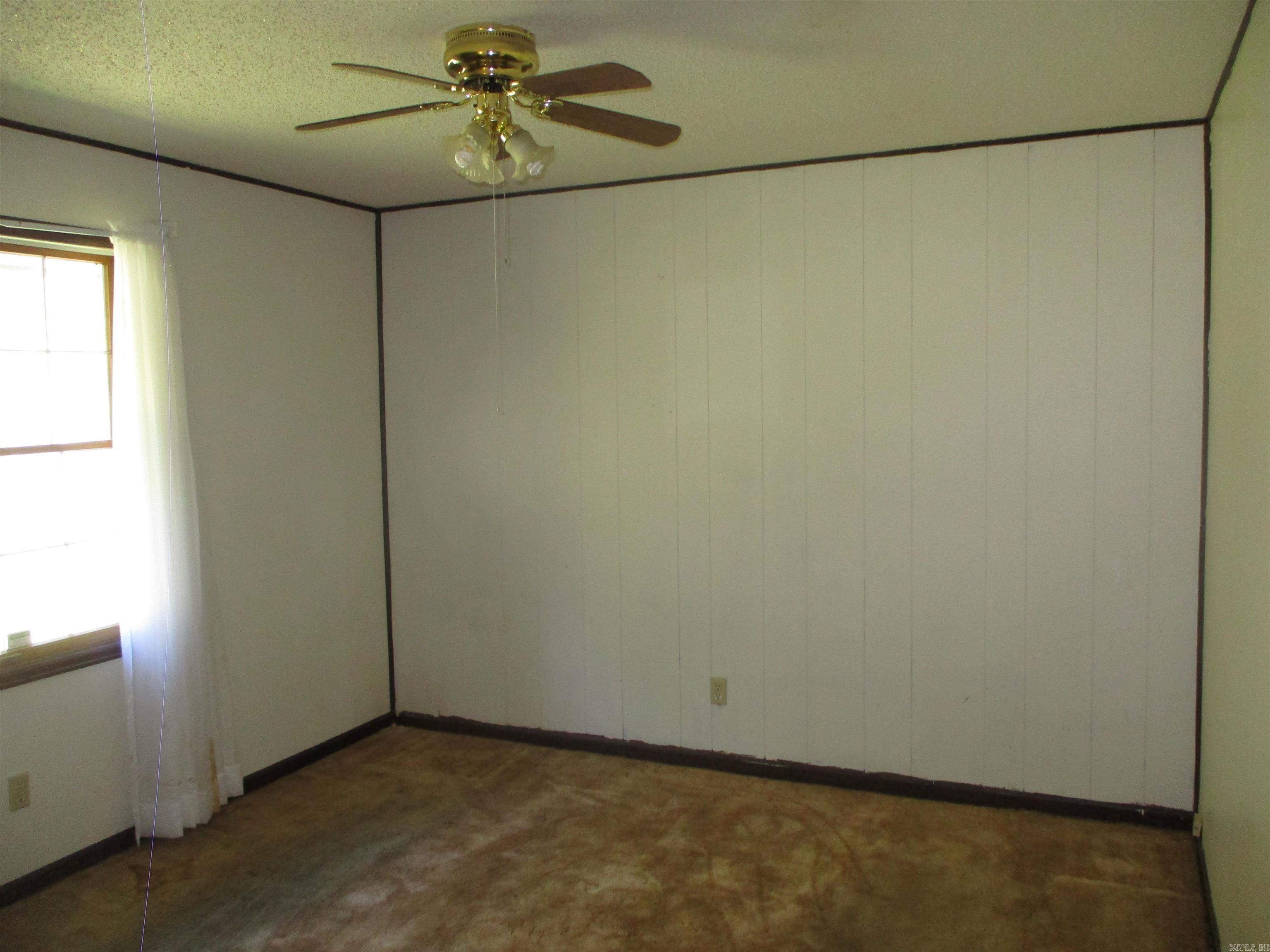 ARROW HEAD MANOR - Residential