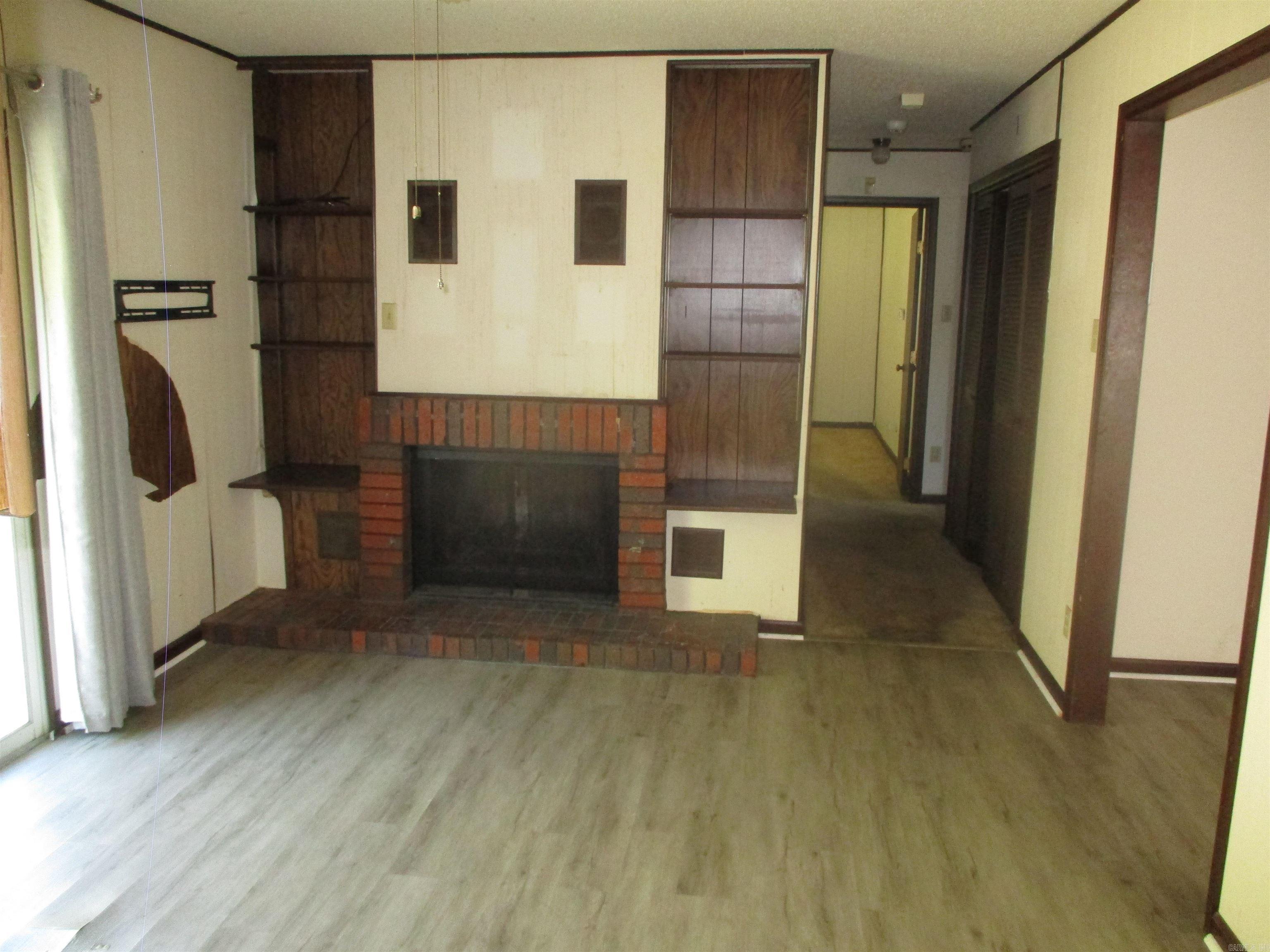 ARROW HEAD MANOR - Residential