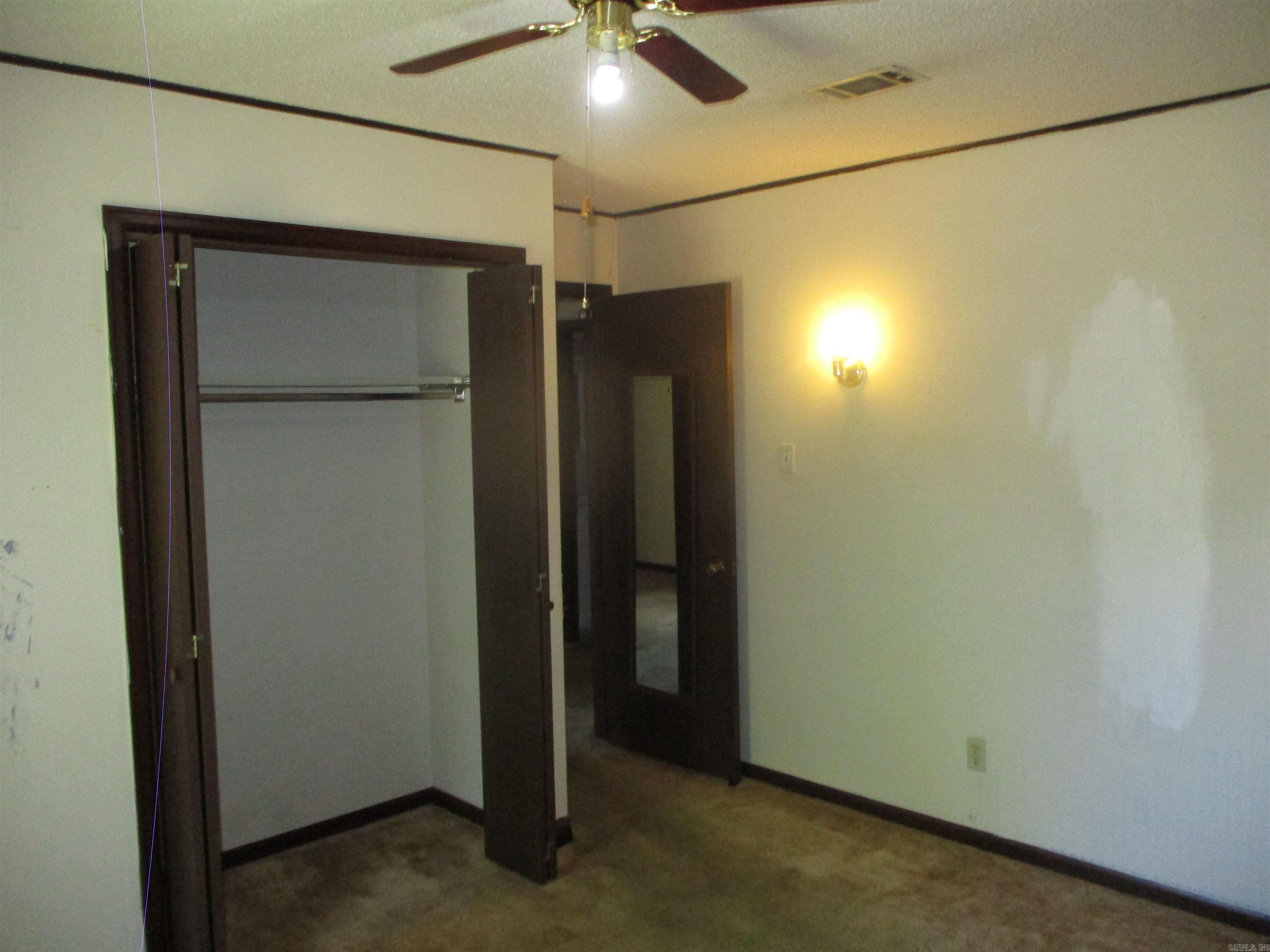 ARROW HEAD MANOR - Residential