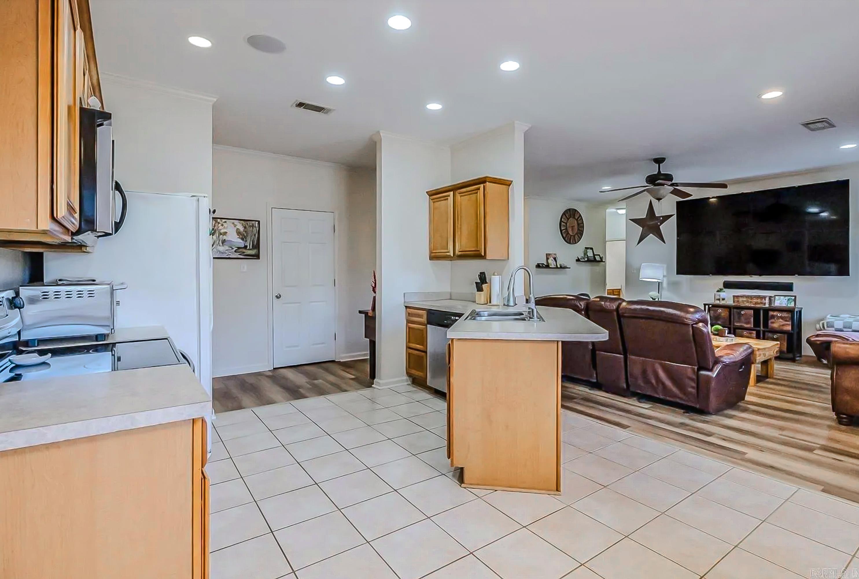 HORTON HILLS - Residential