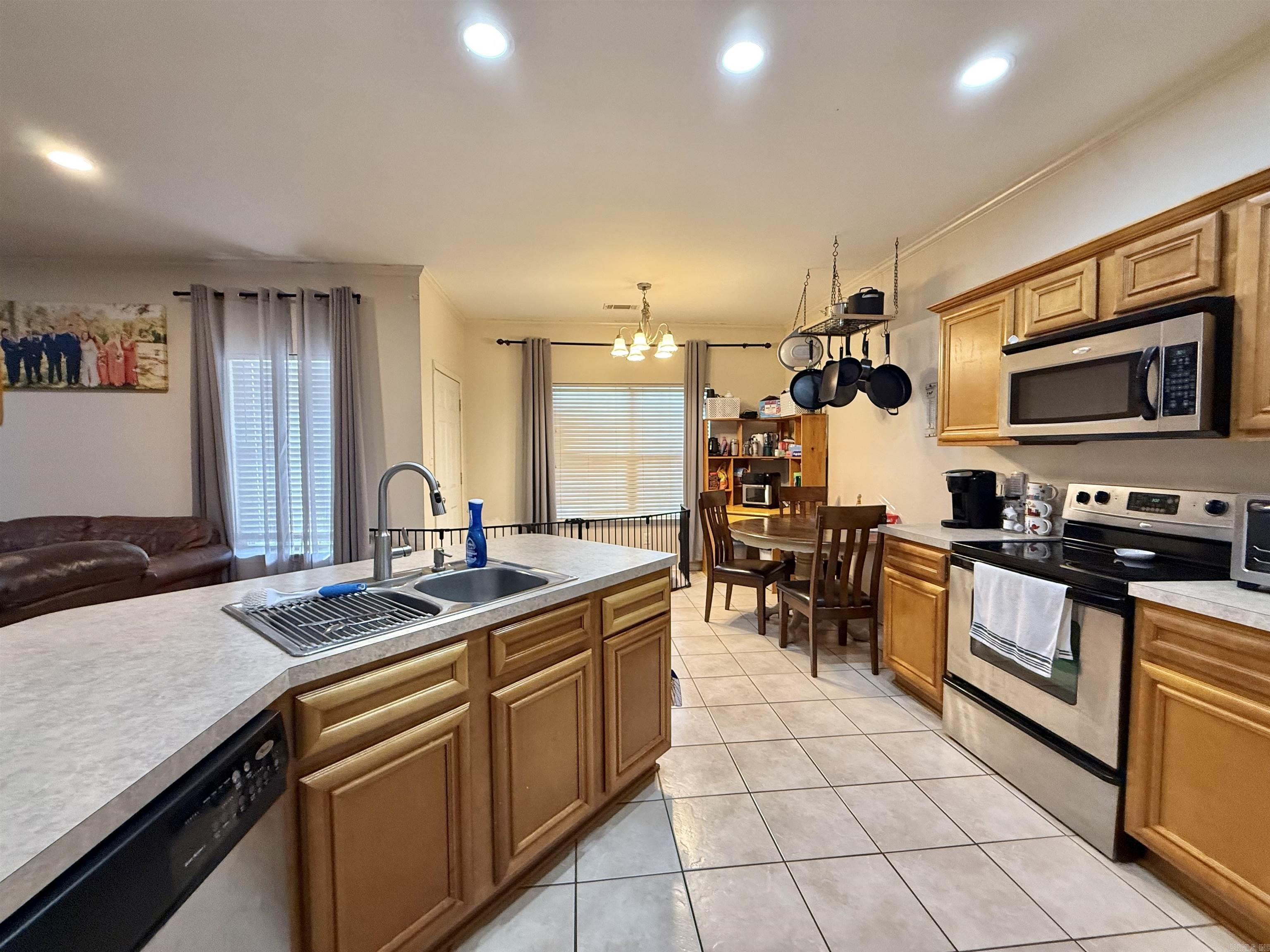 HORTON HILLS - Residential