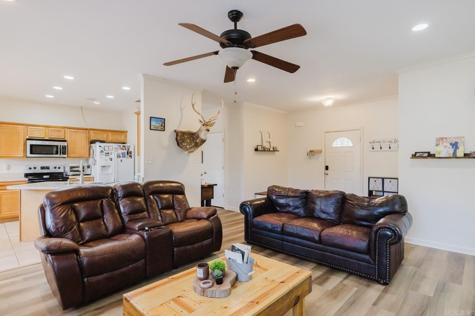 HORTON HILLS - Residential